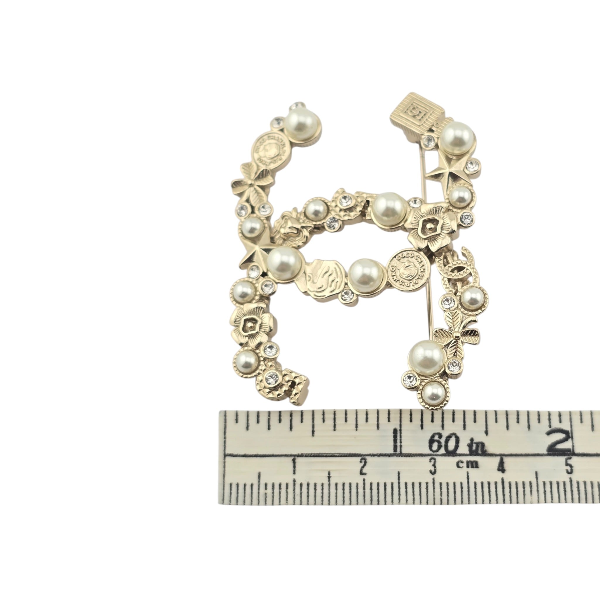 Chanel CC Faux Pearl Gold Brooch 2020 CHANEL