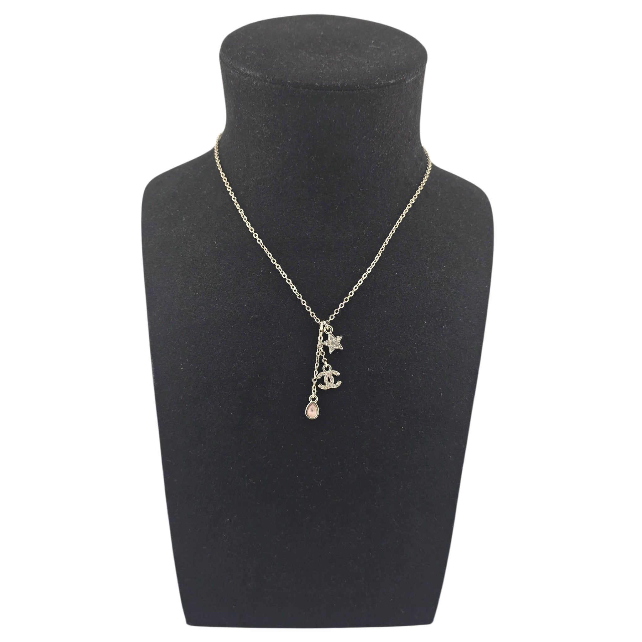 Chanel CC Gold Star Pendant Necklace 2026 CHANEL