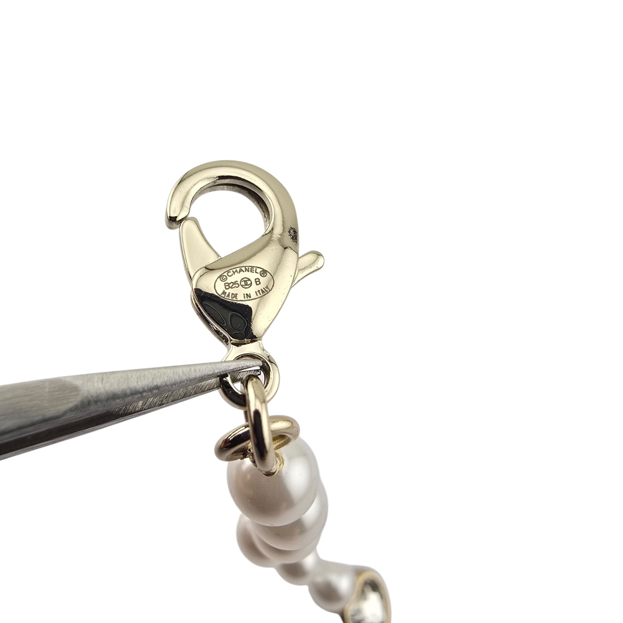Chanel CC Faux Pearl Crystal Heart Necklace 2025 CHANEL