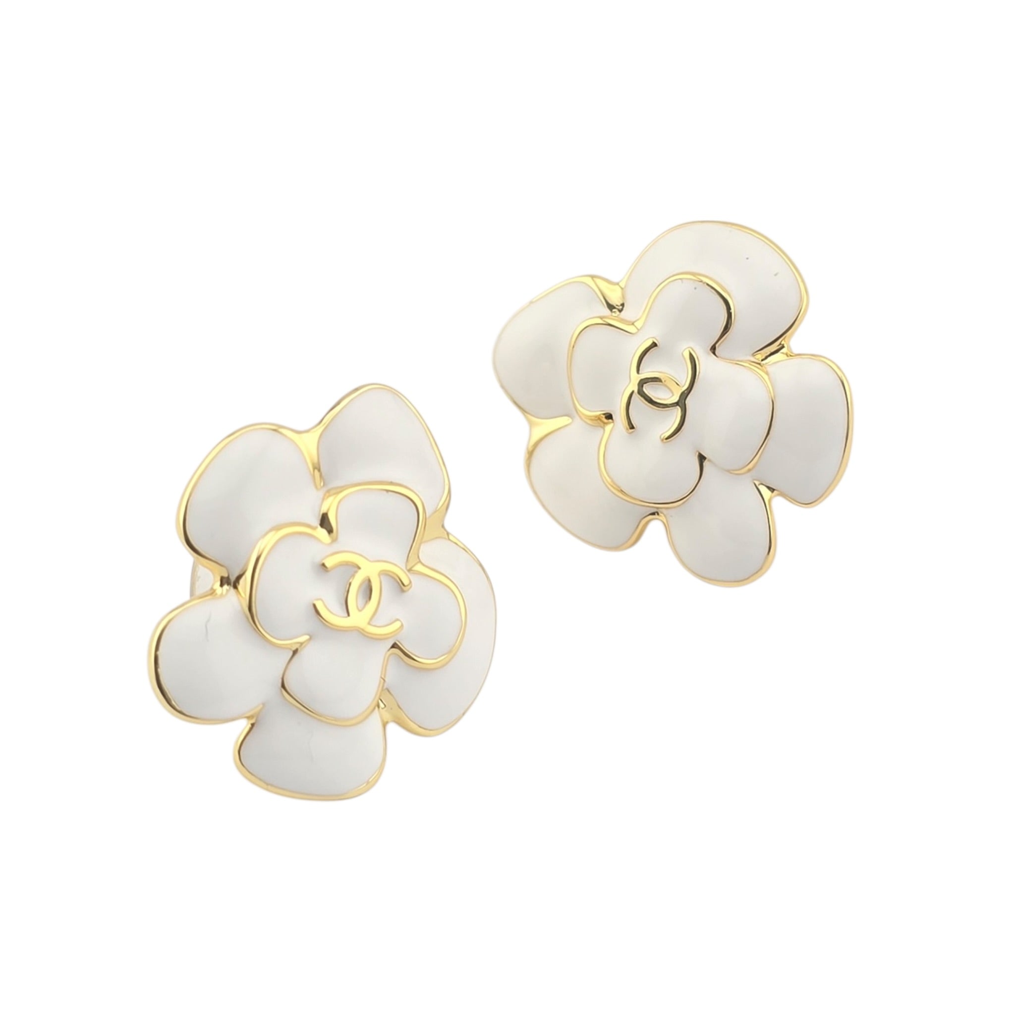 Chanel CC White Gold Resin Camellia Earrings 2026 CHANEL