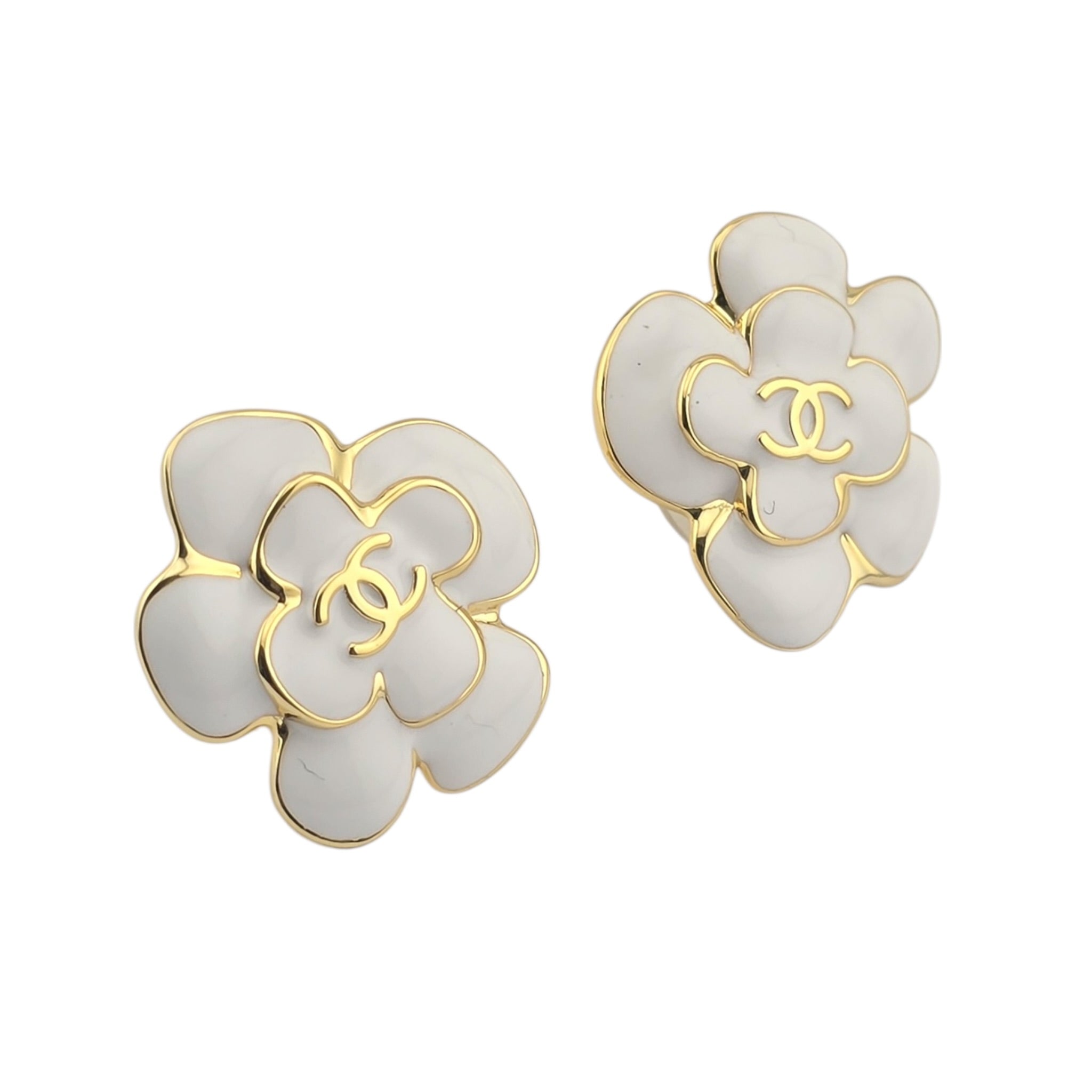 Chanel CC White Gold Resin Camellia Earrings 2026 CHANEL