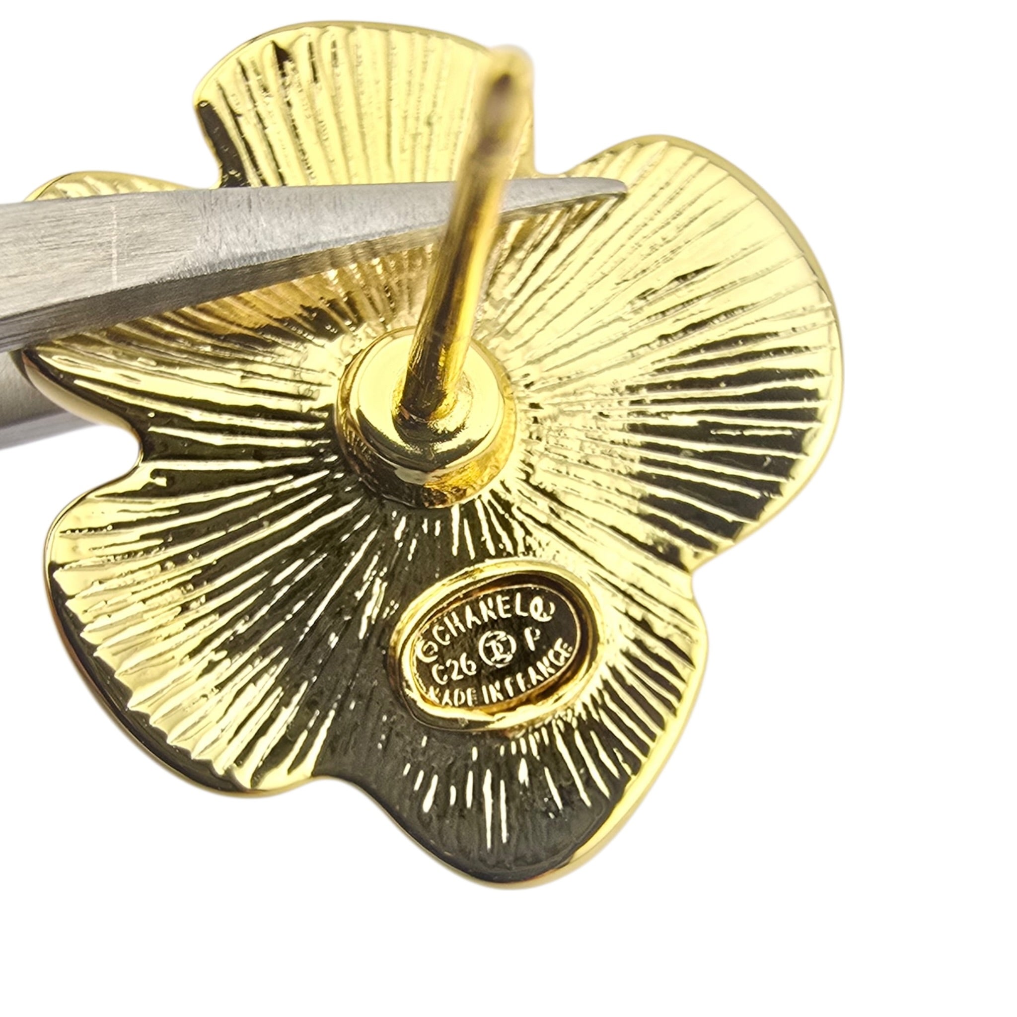 Chanel CC White Gold Resin Camellia Earrings 2026 CHANEL