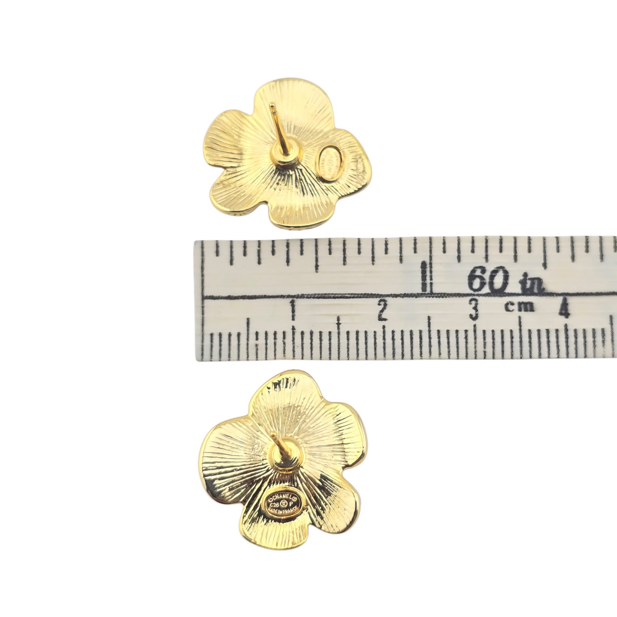 Chanel CC White Gold Resin Camellia Earrings 2026 CHANEL