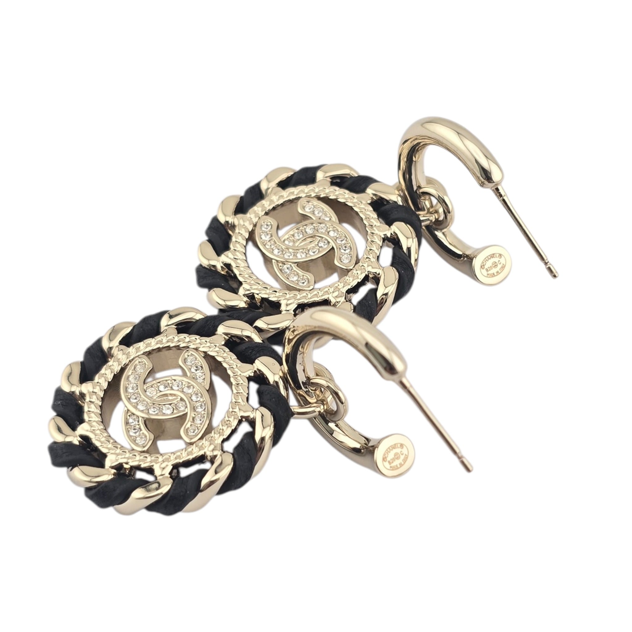 Chanel CC Round Pendant Gold Earrings 2026 CHANEL