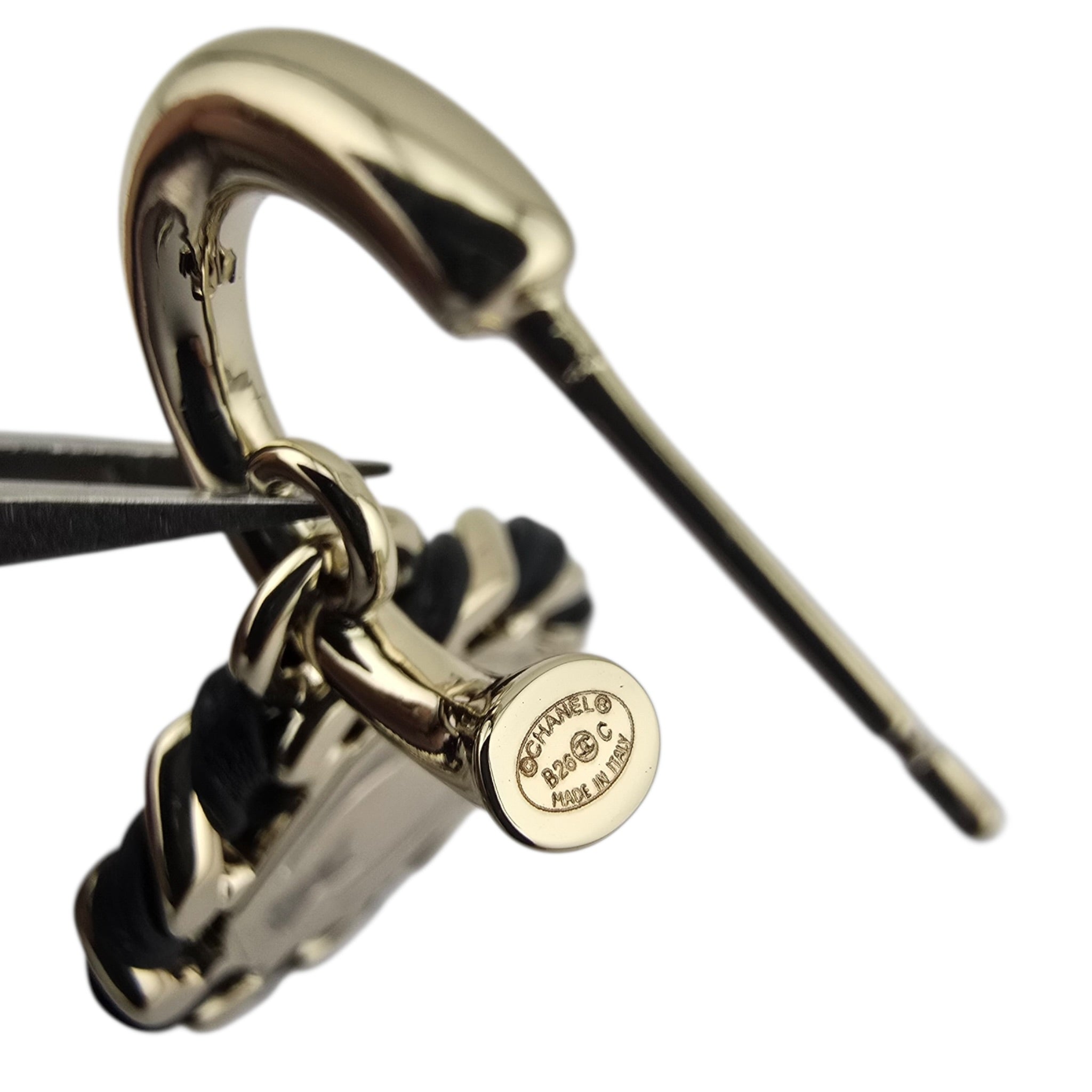 Chanel CC Round Pendant Gold Earrings 2026 CHANEL