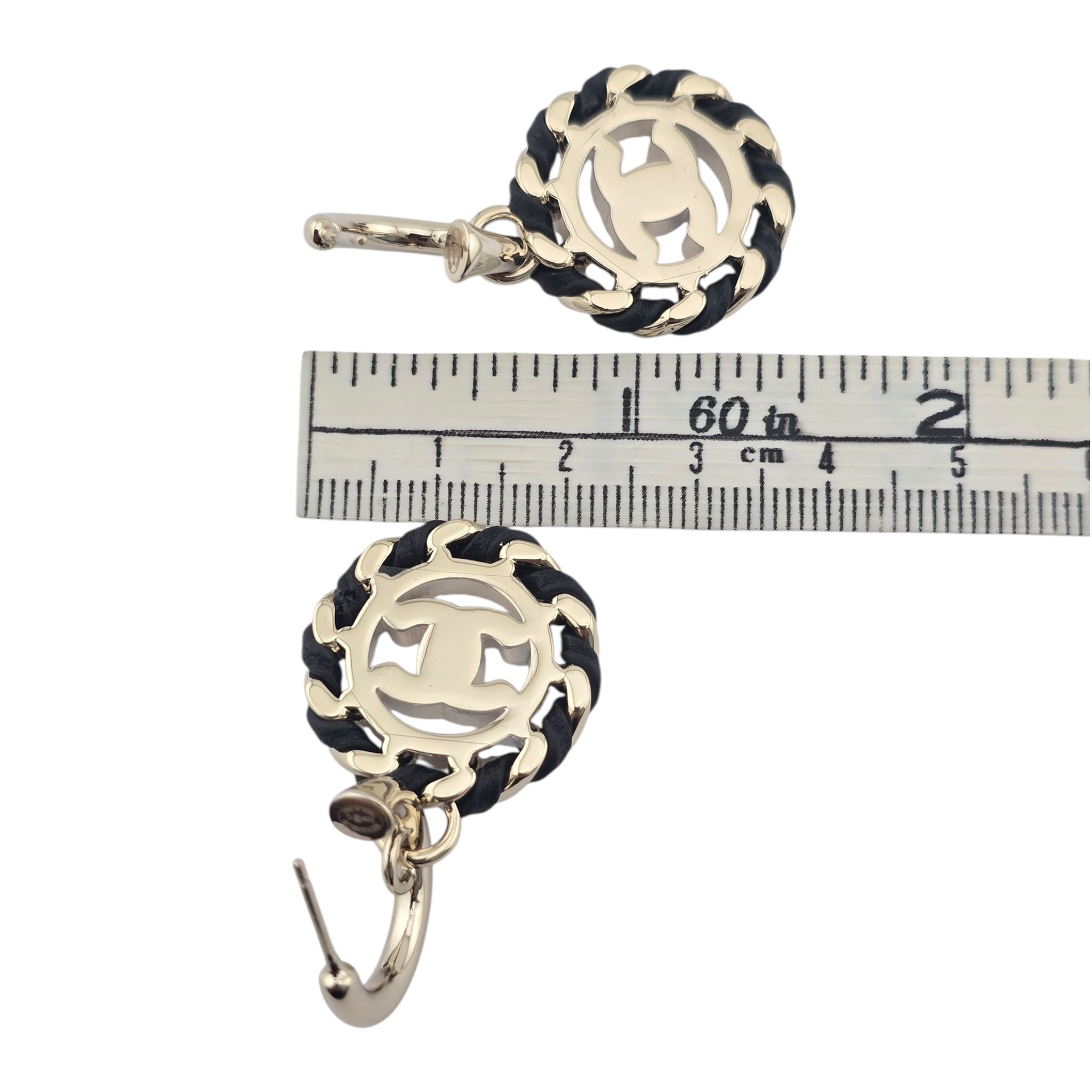 Chanel CC Round Pendant Gold Earrings 2026 CHANEL