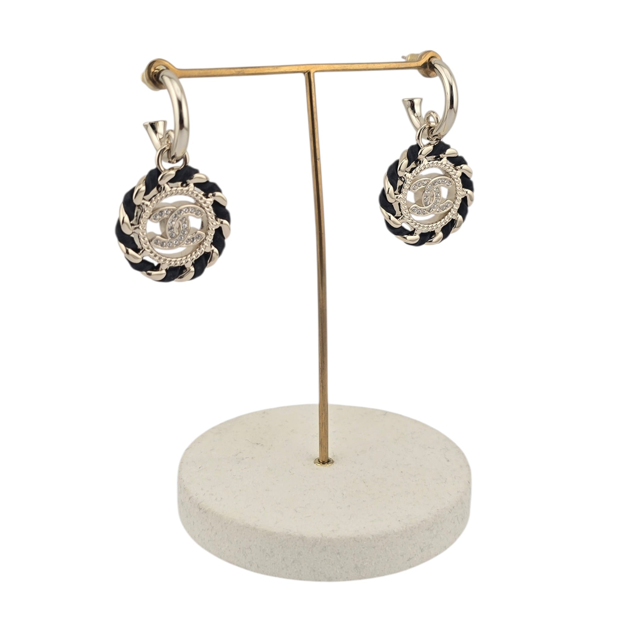 Chanel CC Round Pendant Gold Earrings 2026 CHANEL