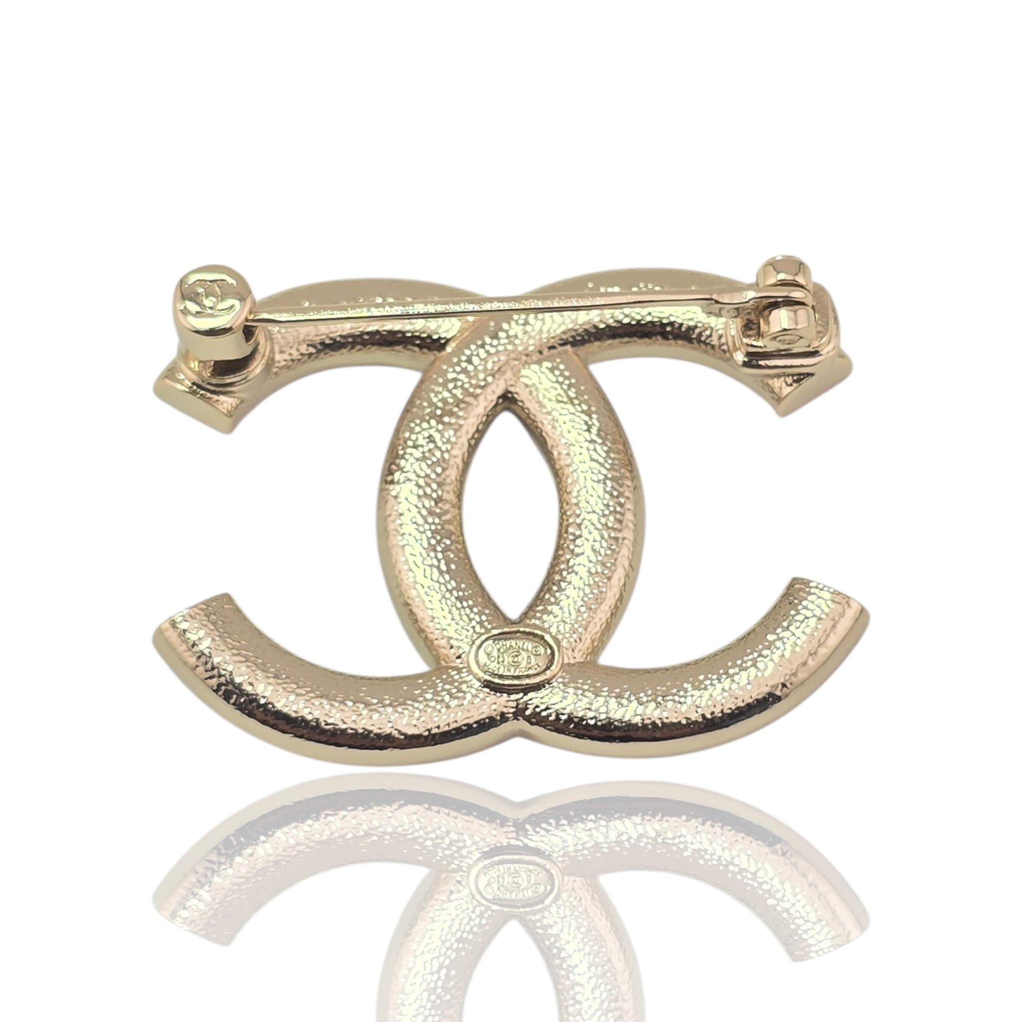 Chanel CC Faux Pearl Gold Brooch 2023 CHANEL