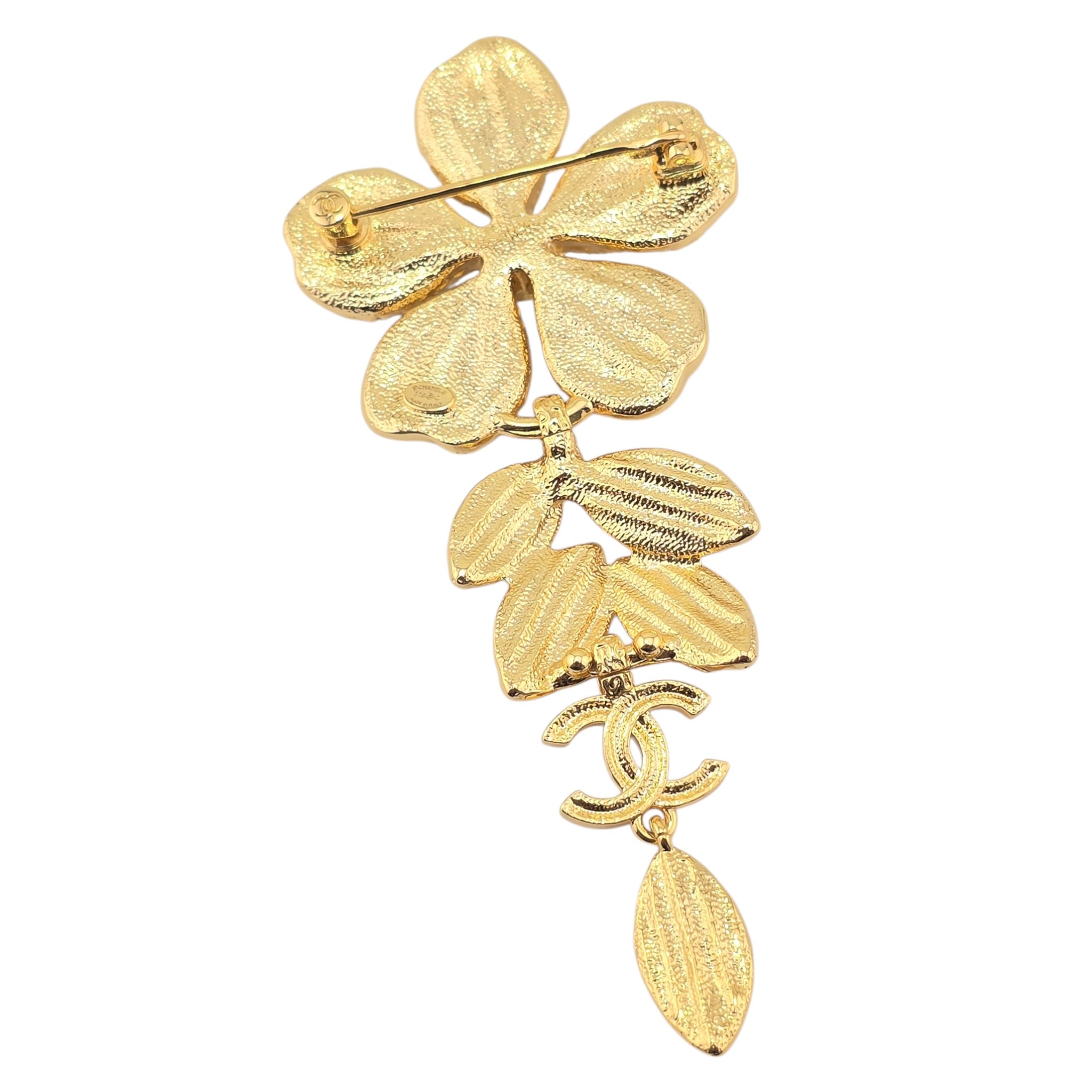 Chanel CC Gold Floral Brooch 26C 2026 CHANEL