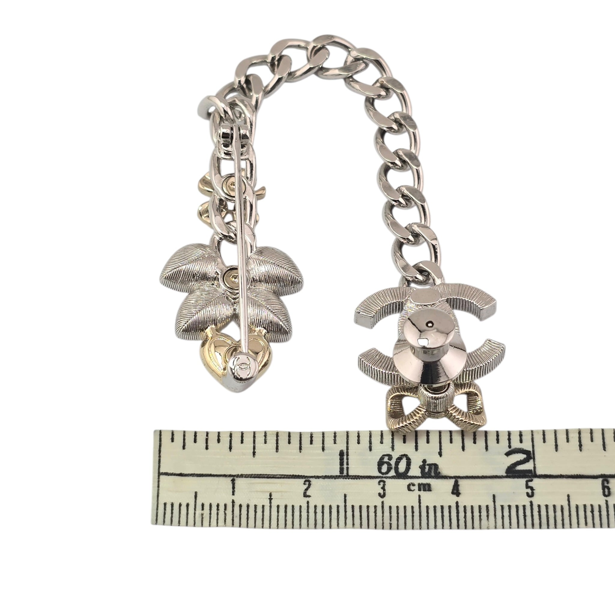 Chanel CC Gold Crystal Leaf Pin Brooch 2024 CHANEL