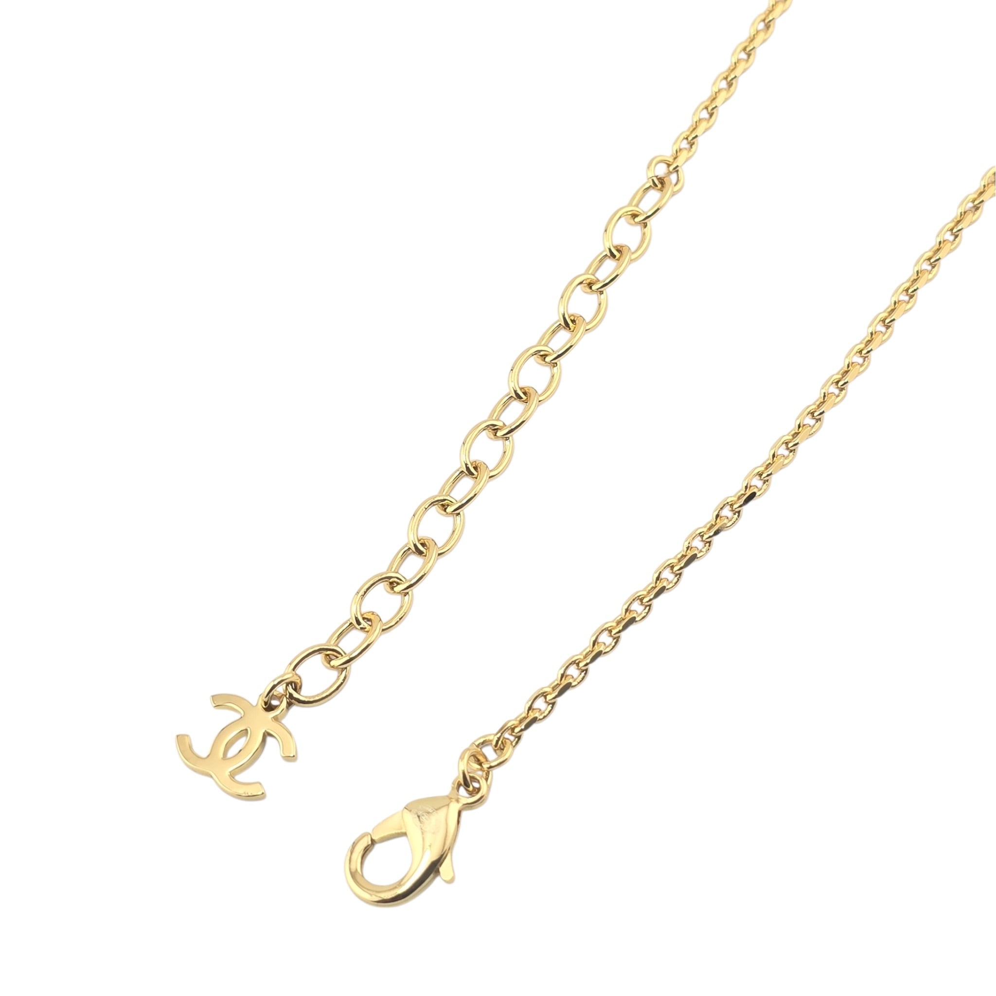 Chanel CC Gold Pendant Necklace 2026 CHANEL