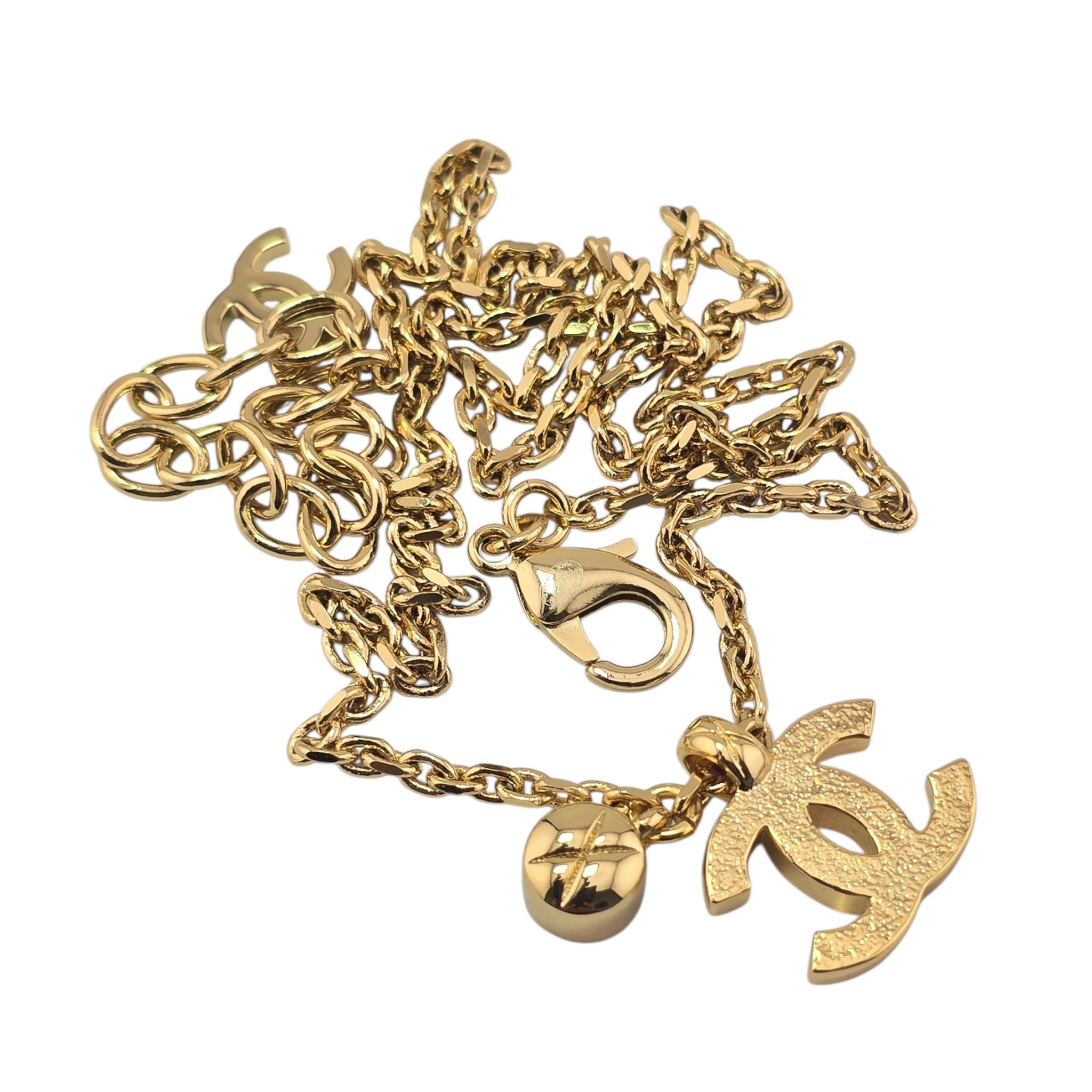 Chanel CC Gold Pendant Necklace 2026 CHANEL