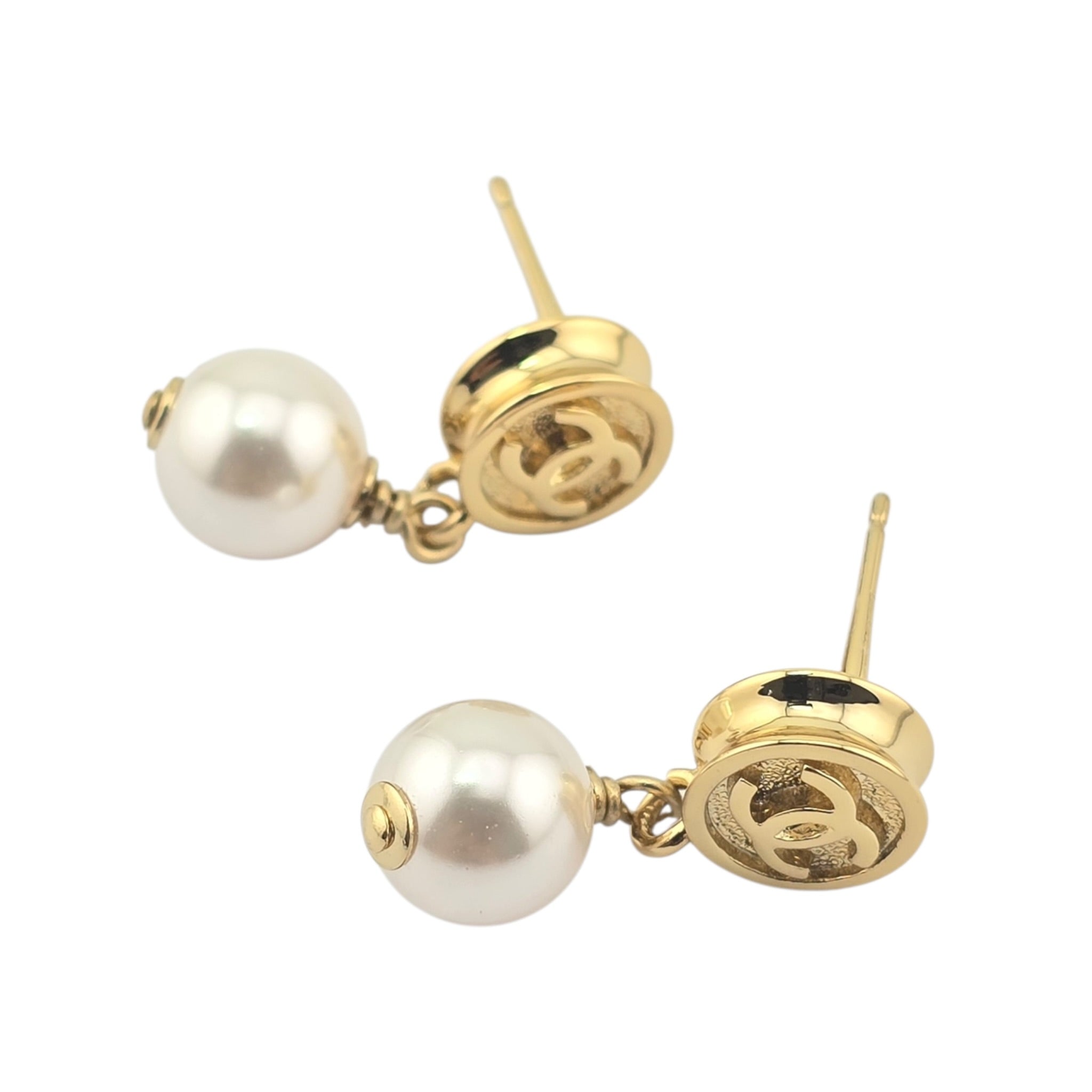 Chanel CC Pearl Drop Earrings Gold White 2026 CHANEL
