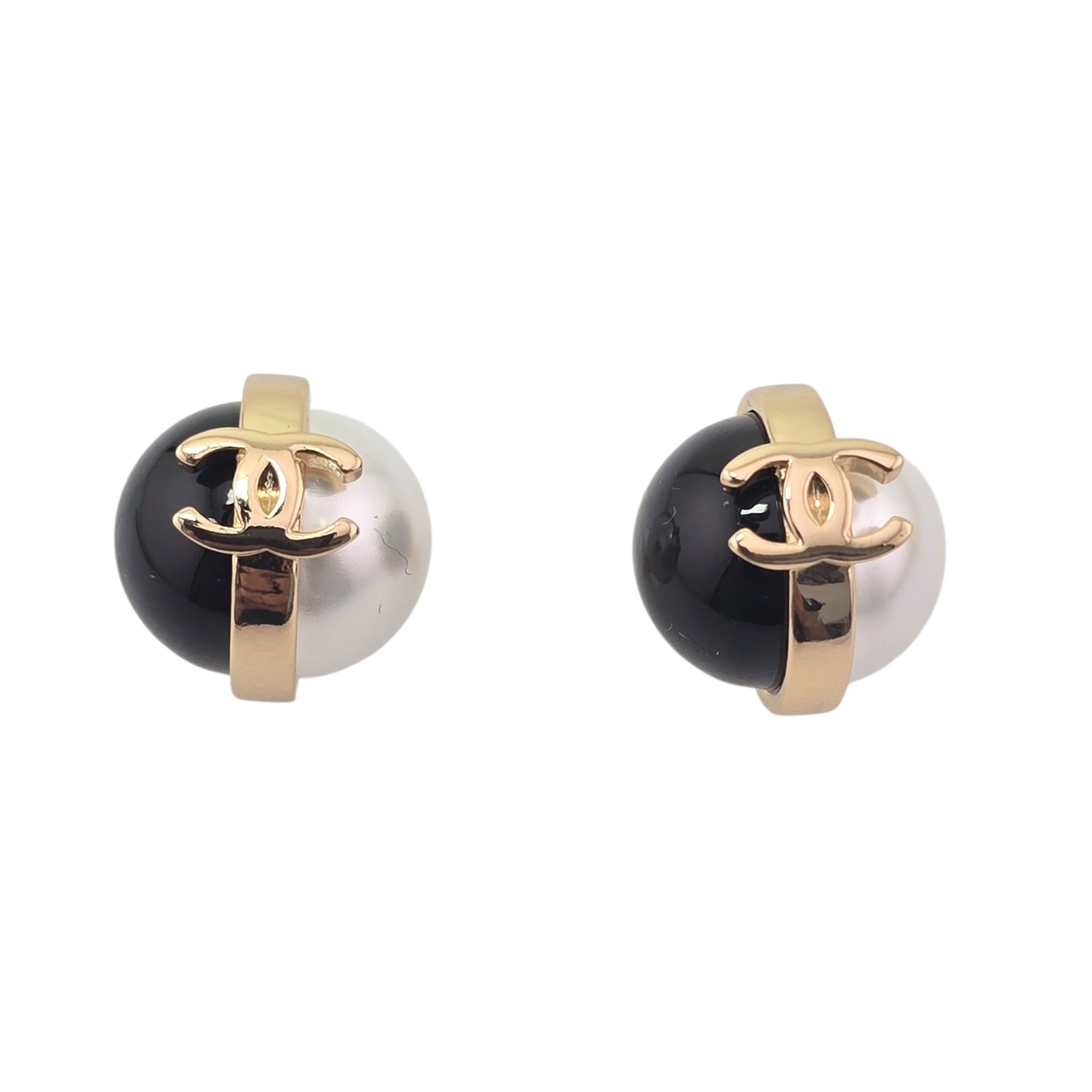 Chanel Pearl Metal CC Stud Earrings Gold Black White CHANEL