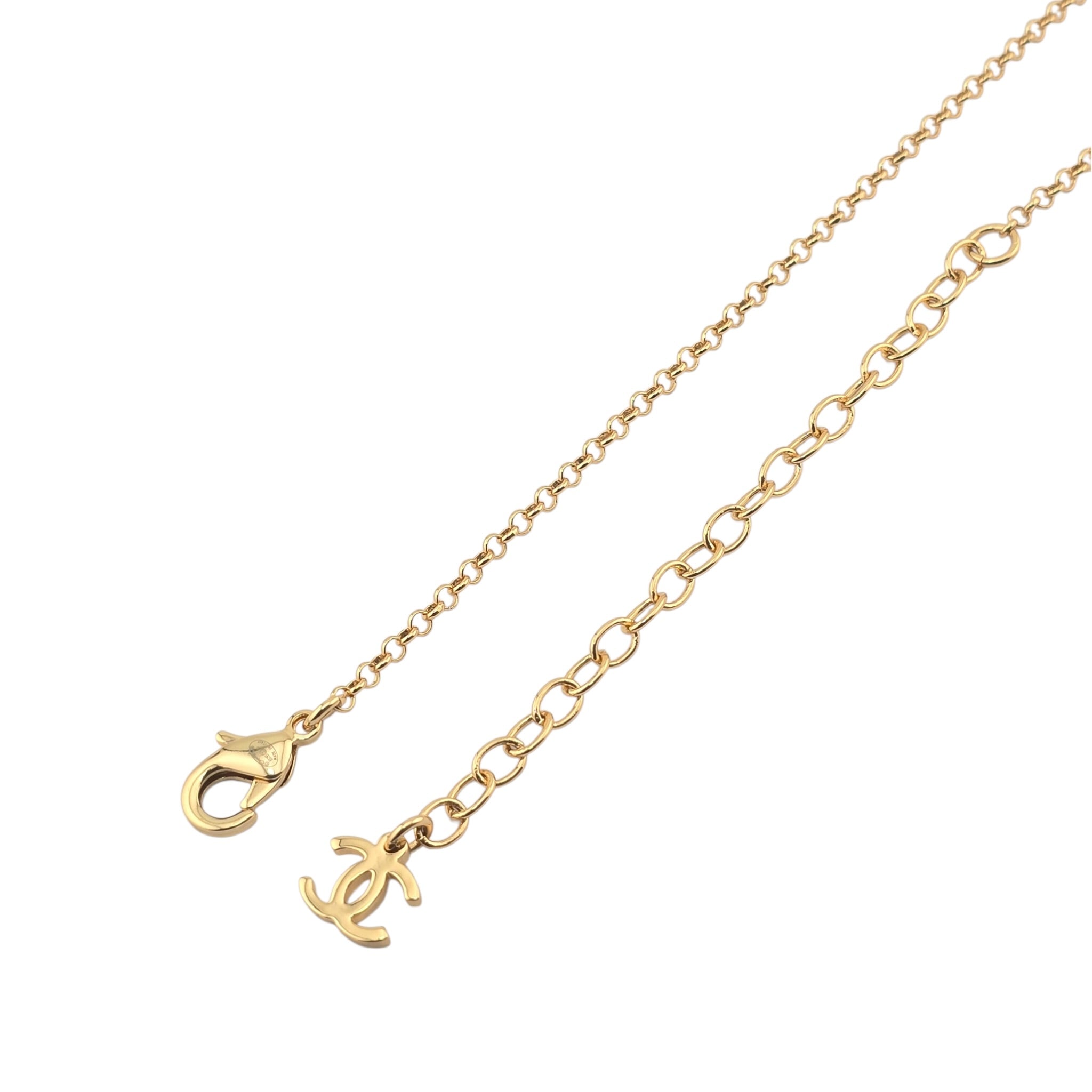Chanel Pearl Metal CC Necklace Gold Black White 2026 CHANEL