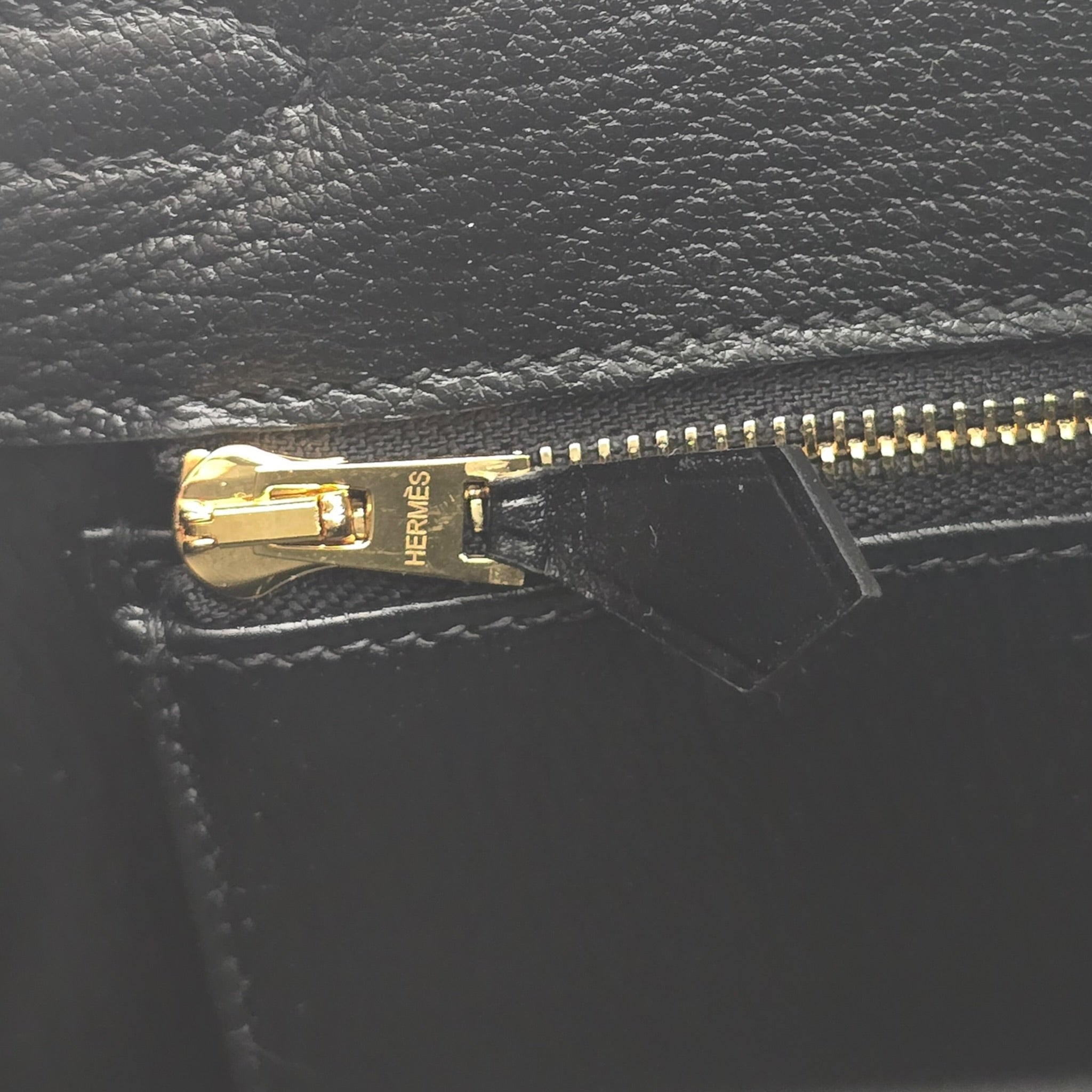Hermès Birkin 25 Noir Box Leather Gold Hardware HERMES