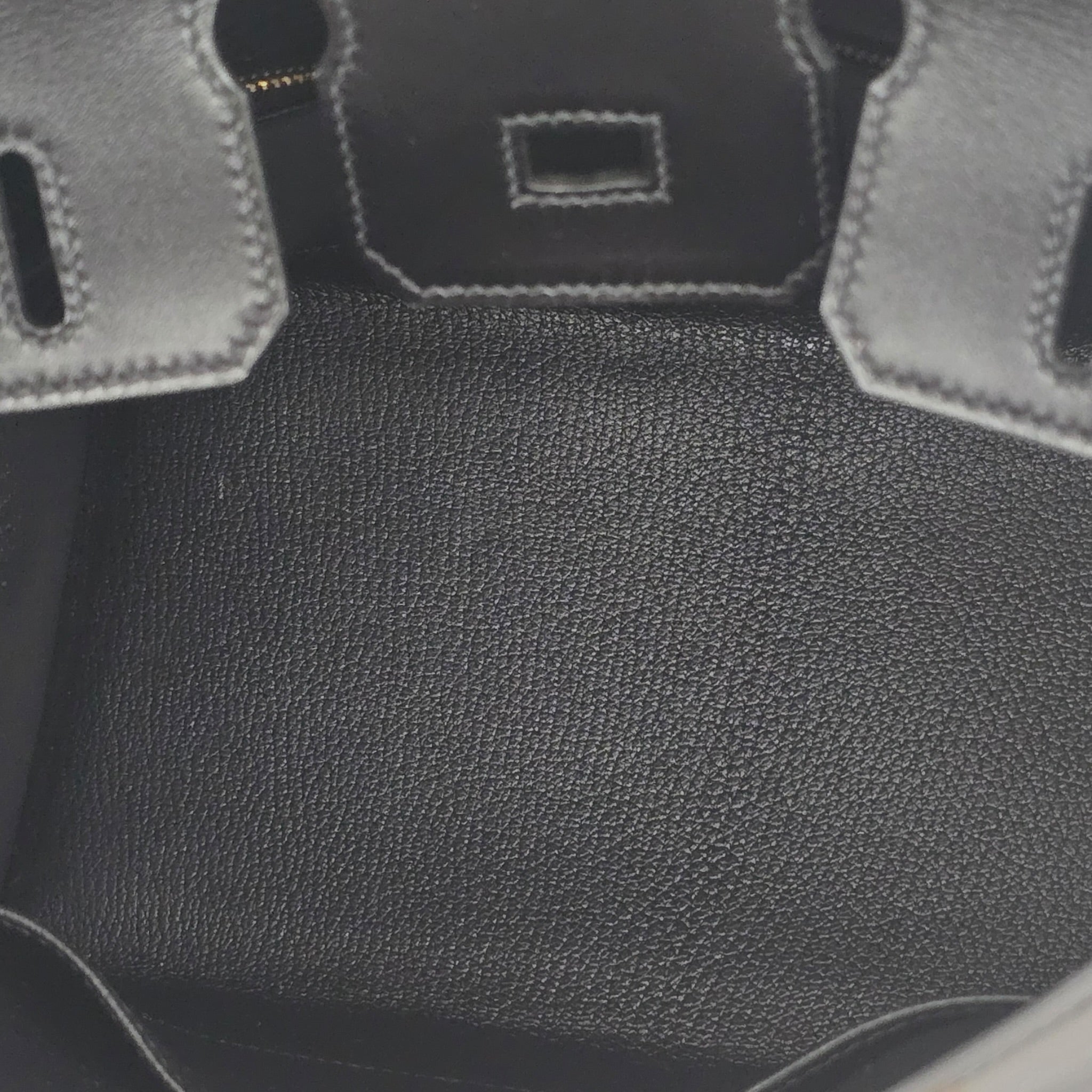 Hermès Birkin 25 Noir Box Leather Gold Hardware HERMES