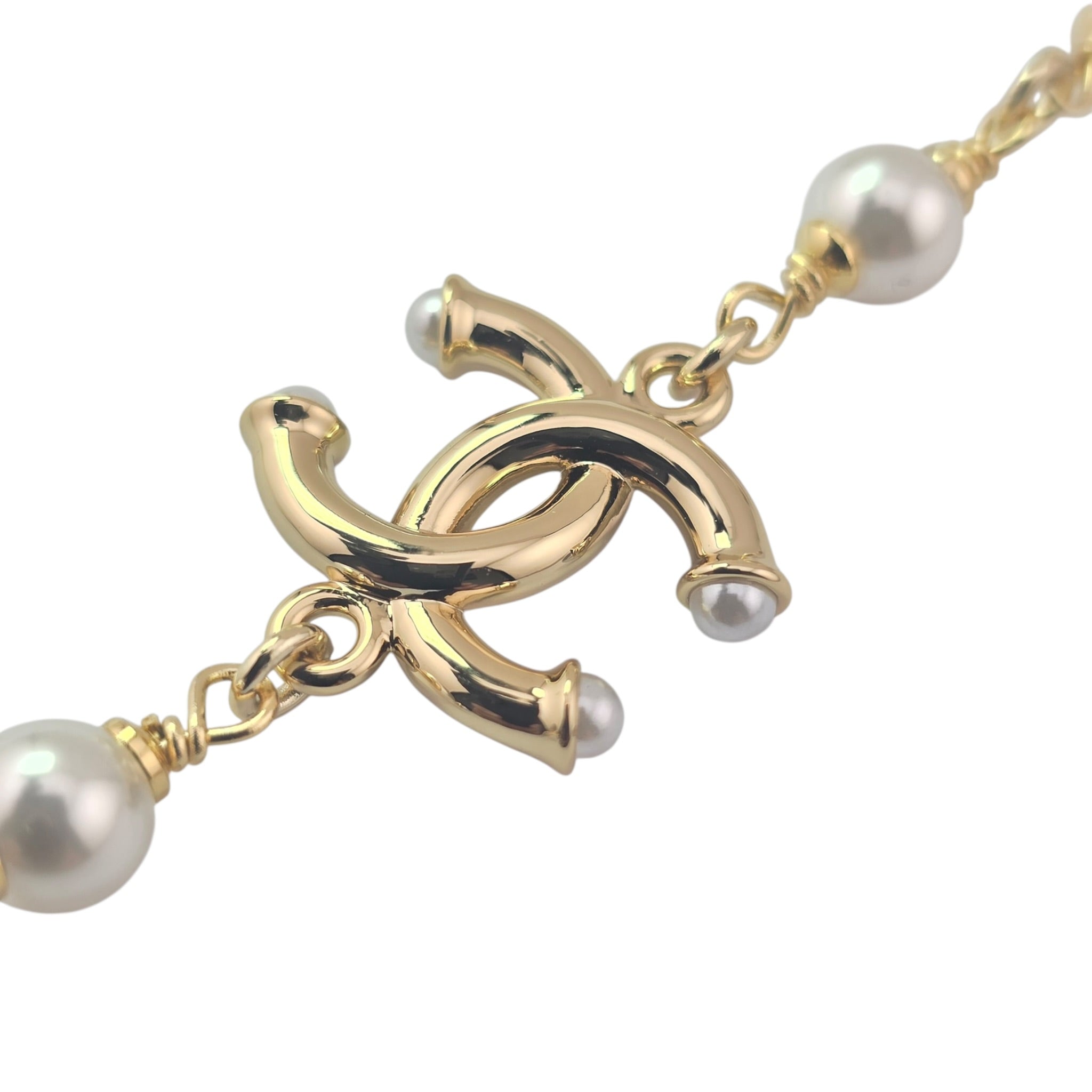 Chanel CC Gold Pendant Faux Pearl Bracelet 2026 CHANEL