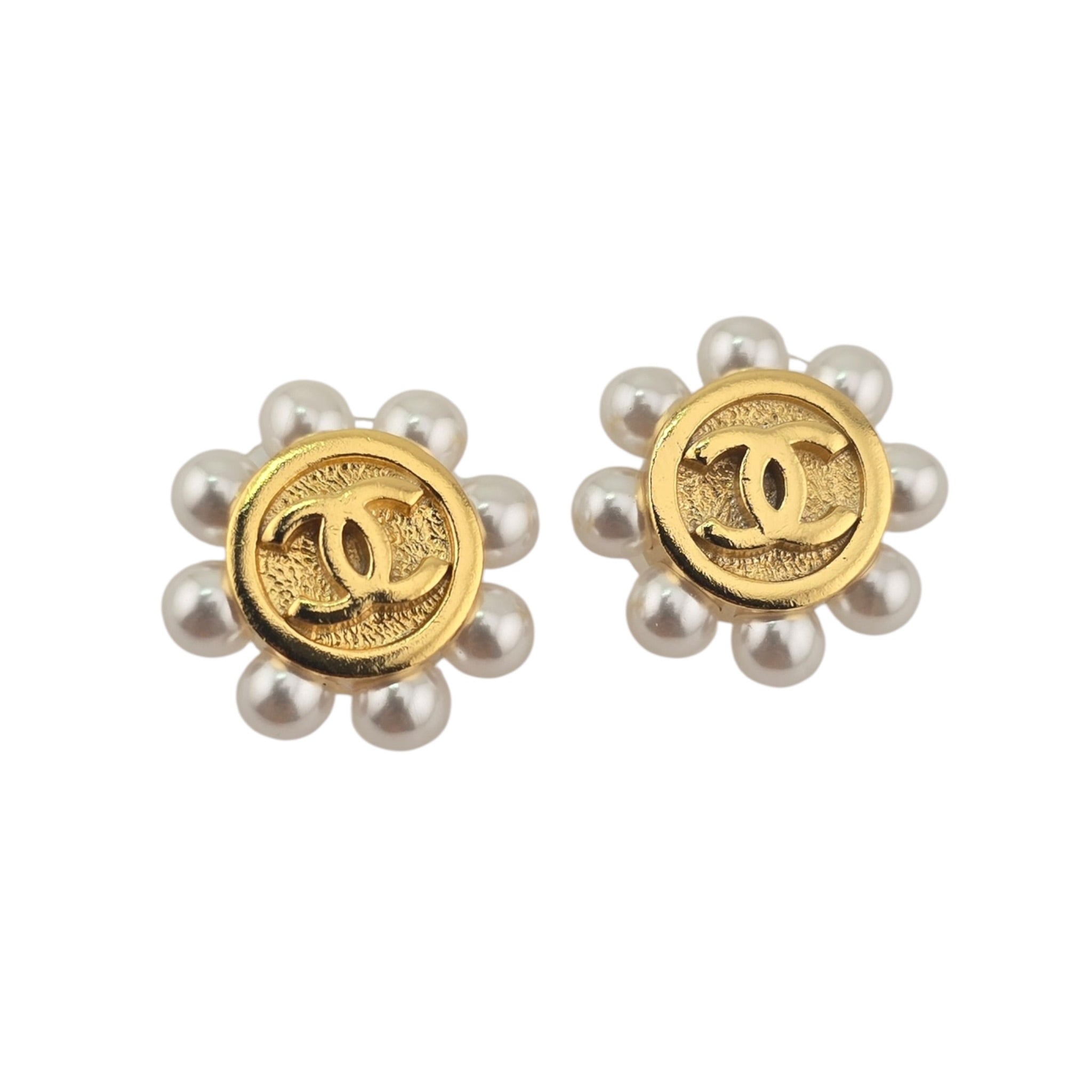 Chanel CC Gold Faux Pearl Round Stud Earrings 2026 CHANEL