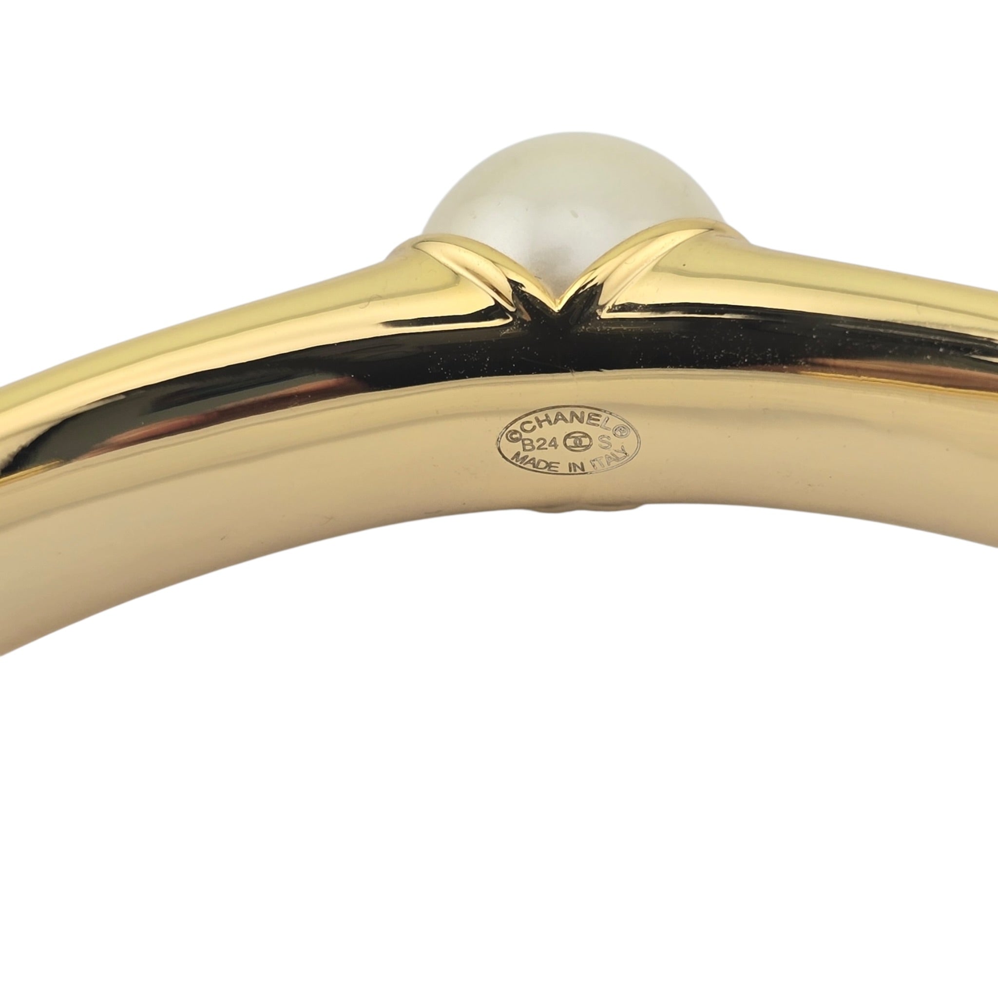 Chanel CC Gold Pearl Bangle 2024 CHANEL