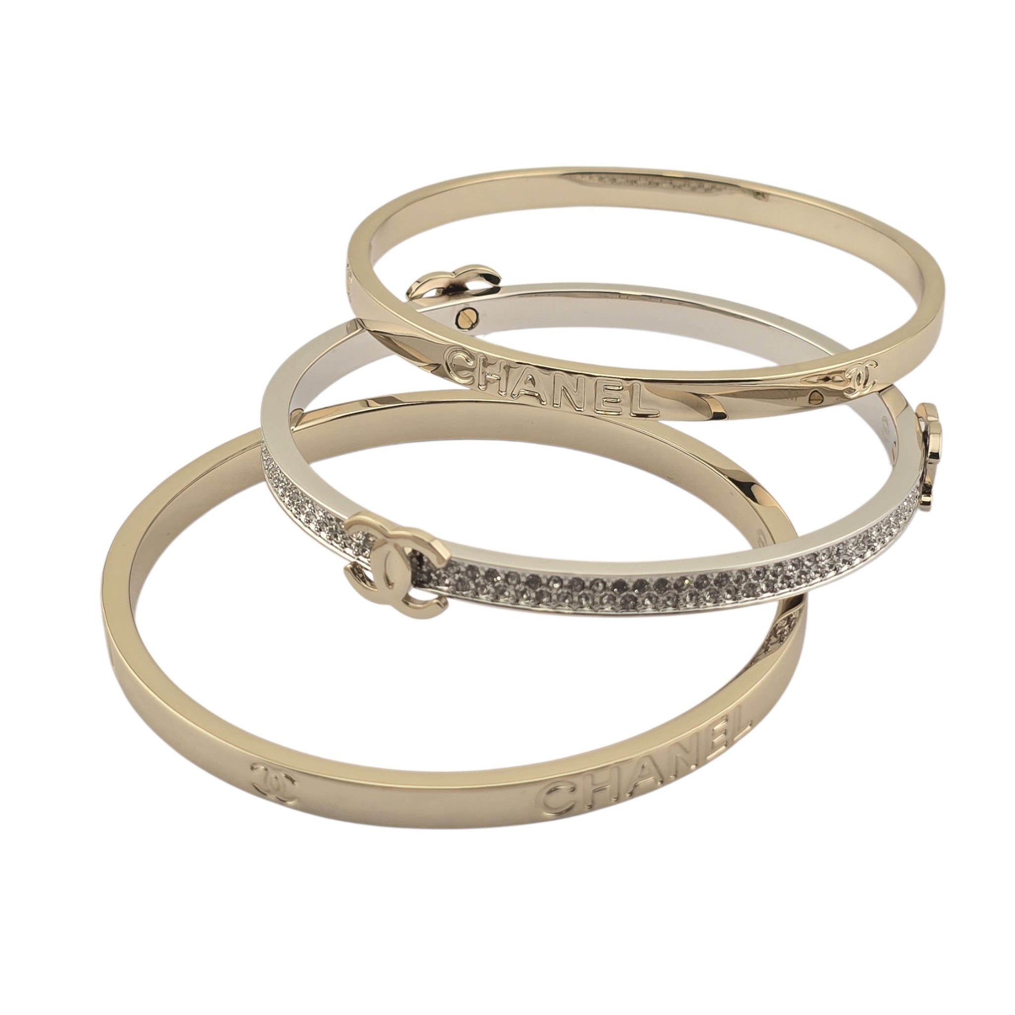 Chanel CC Cuff Bangle Gold Set M 2026