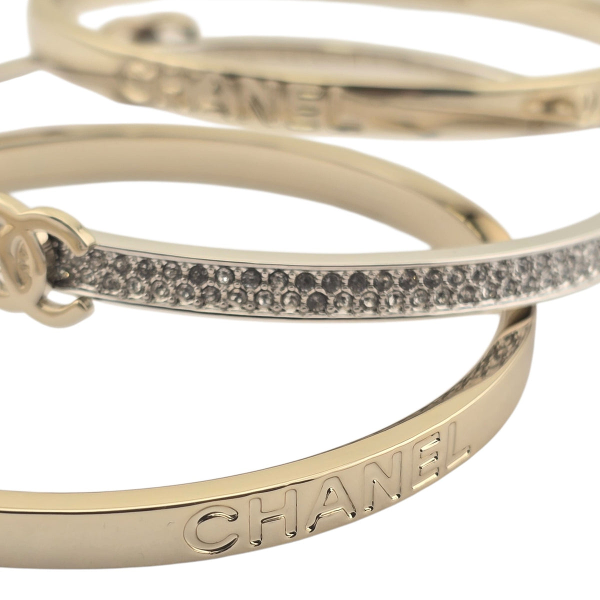 Chanel CC Cuff Bangle Gold Set M 2026 CHANEL
