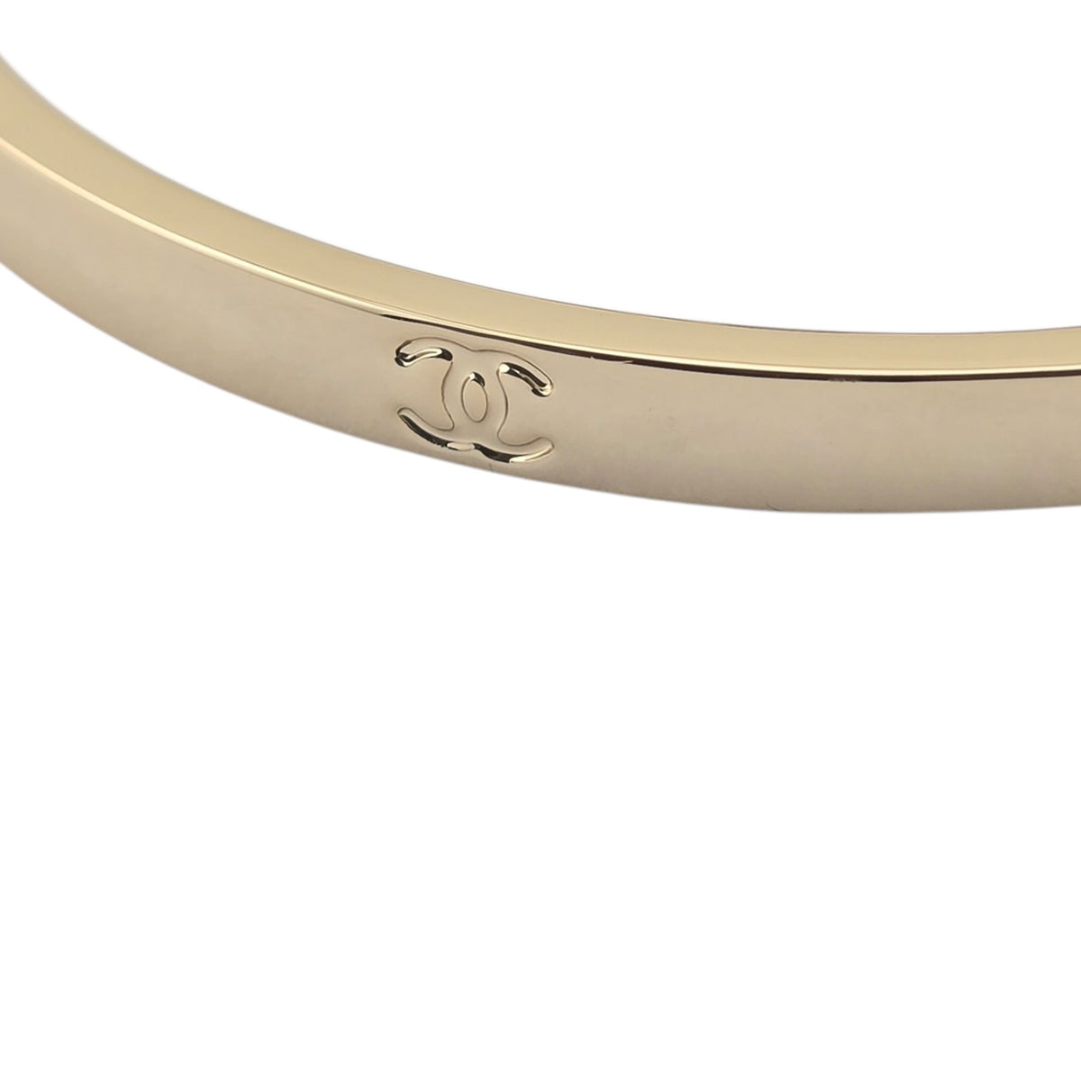 Chanel CC Cuff Bangle Gold Set M 2026 CHANEL