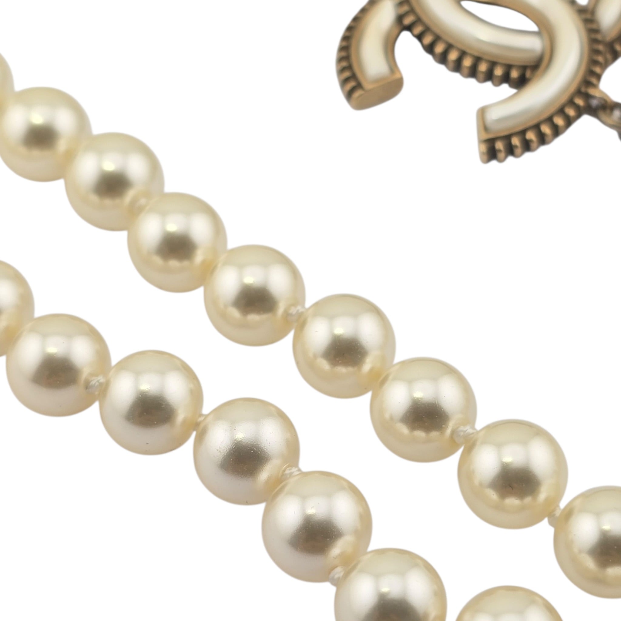 CHANEL CC FAUX PEARL NECKLACE 2025 CHANEL
