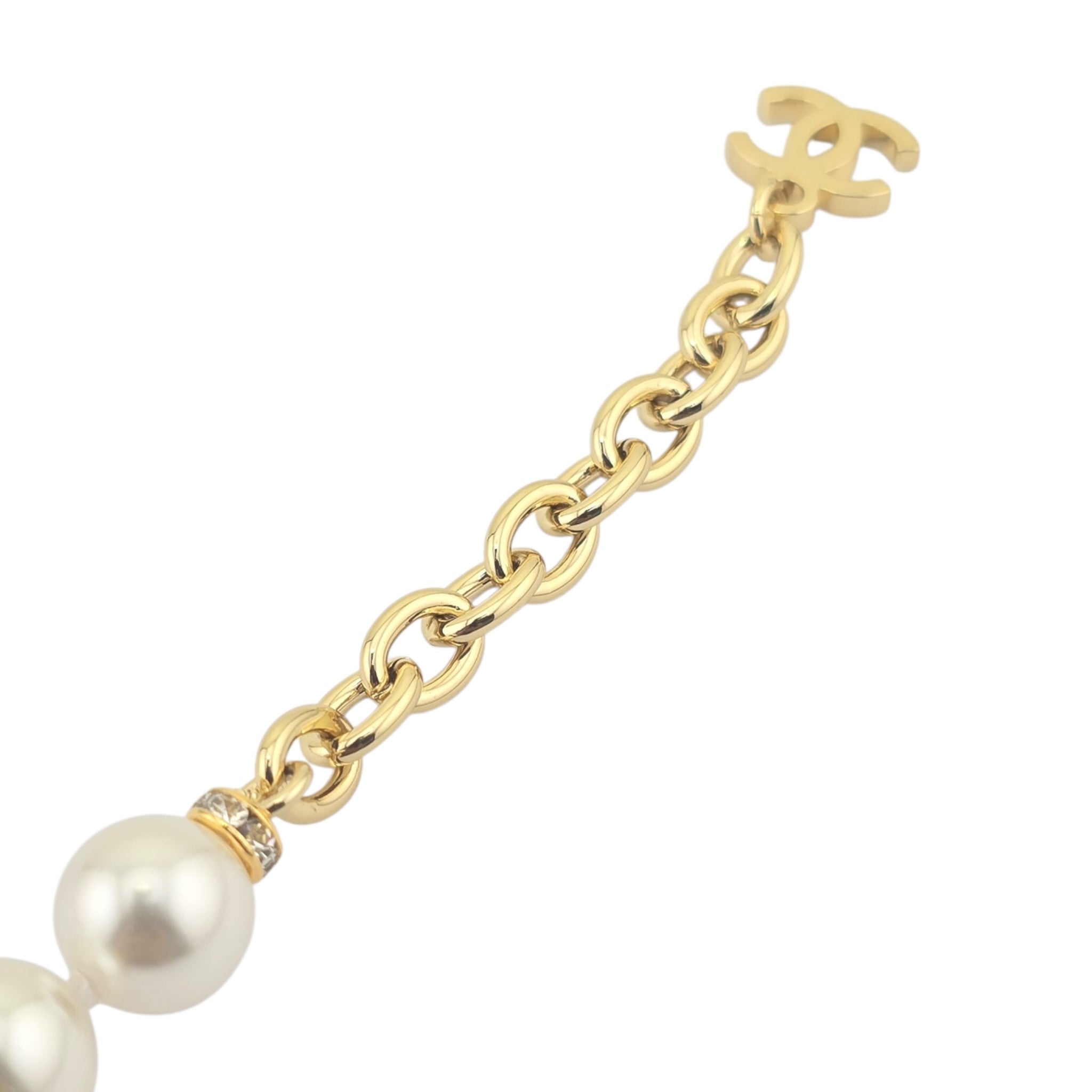 Chanel CC Faux Pearl Bracelet 2025 CHANEL