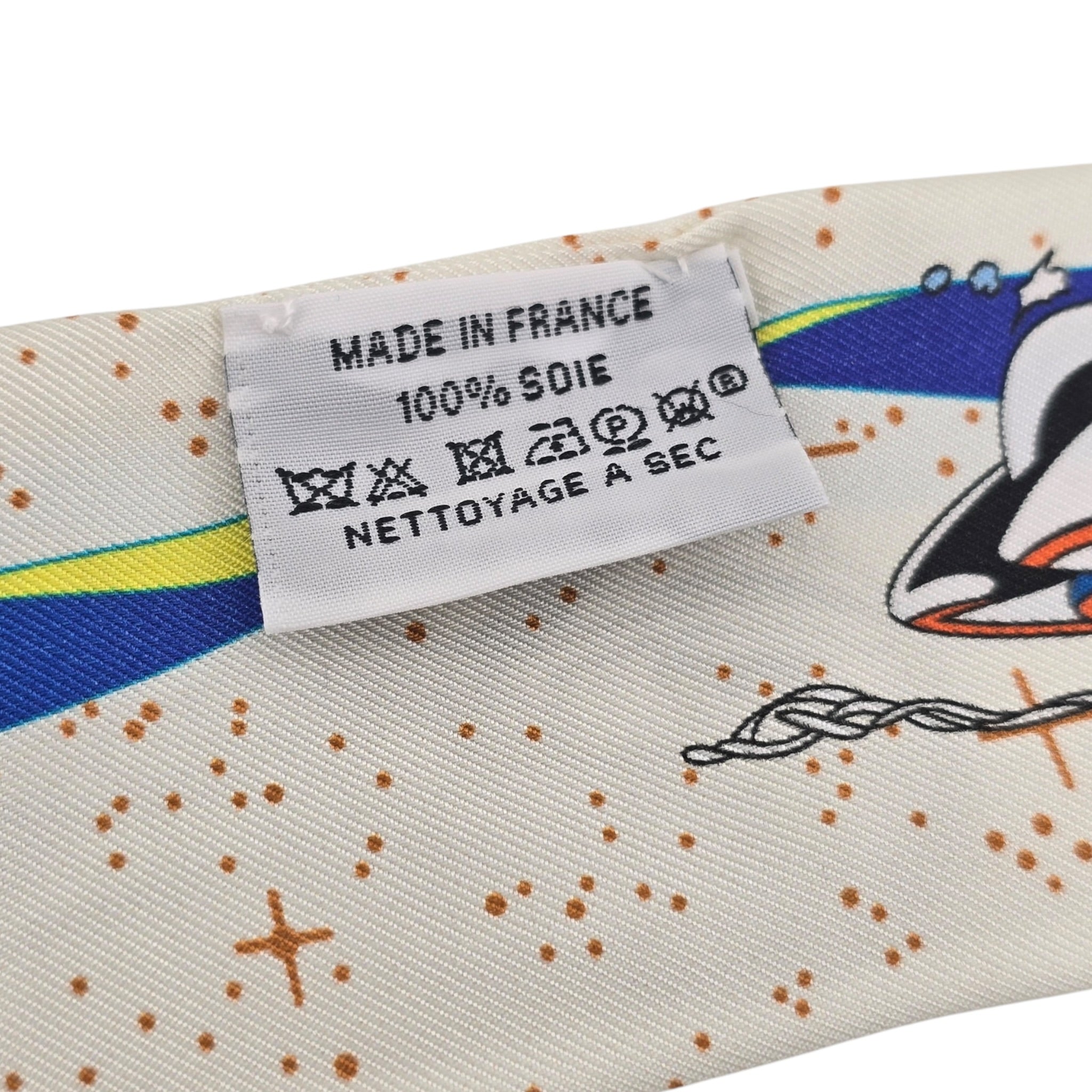 Hermes Silk Twilly "Space Derby" Creme and Bleu Multi HERMES