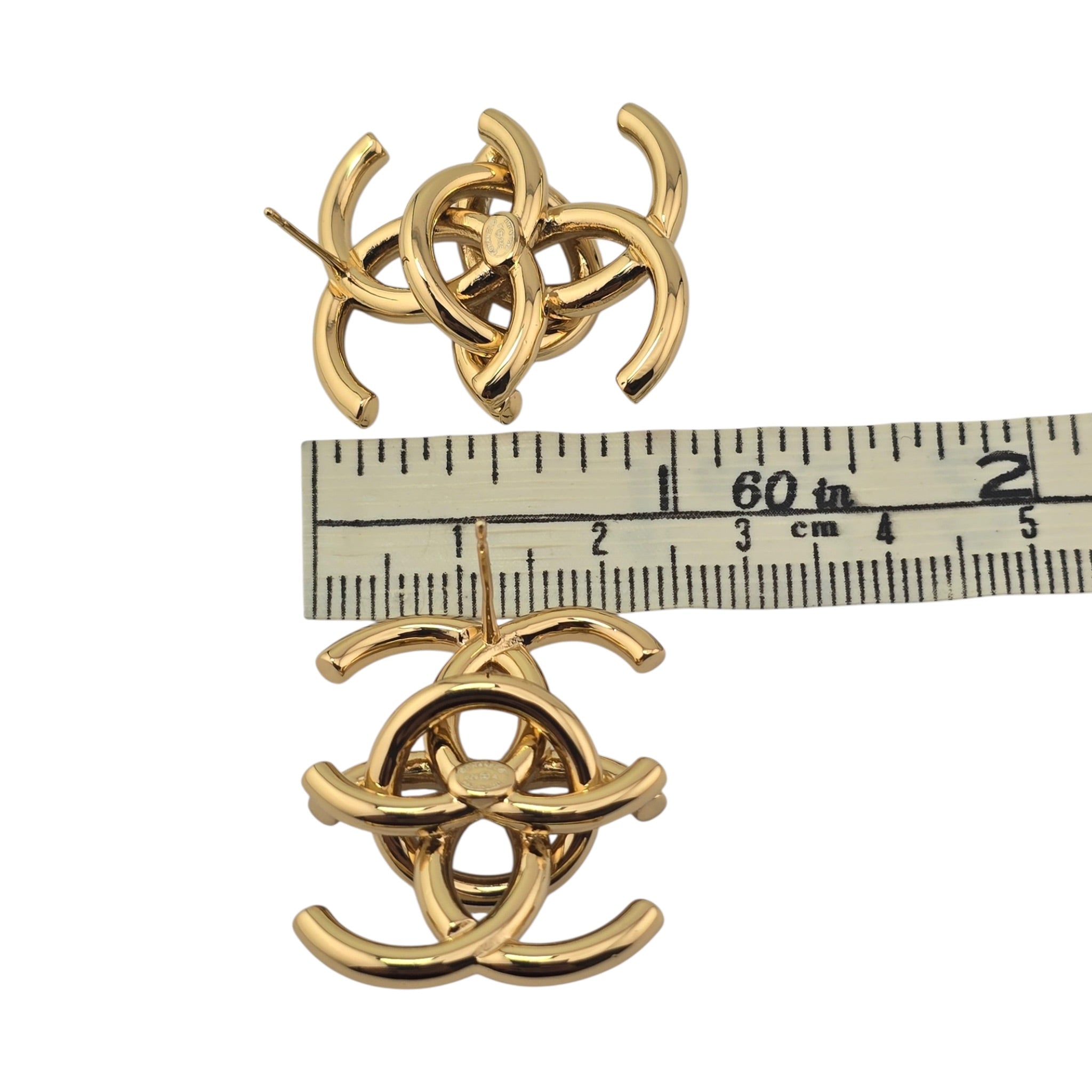 Chanel CC Double Interlock Gold Earrings 2026 CHANEL