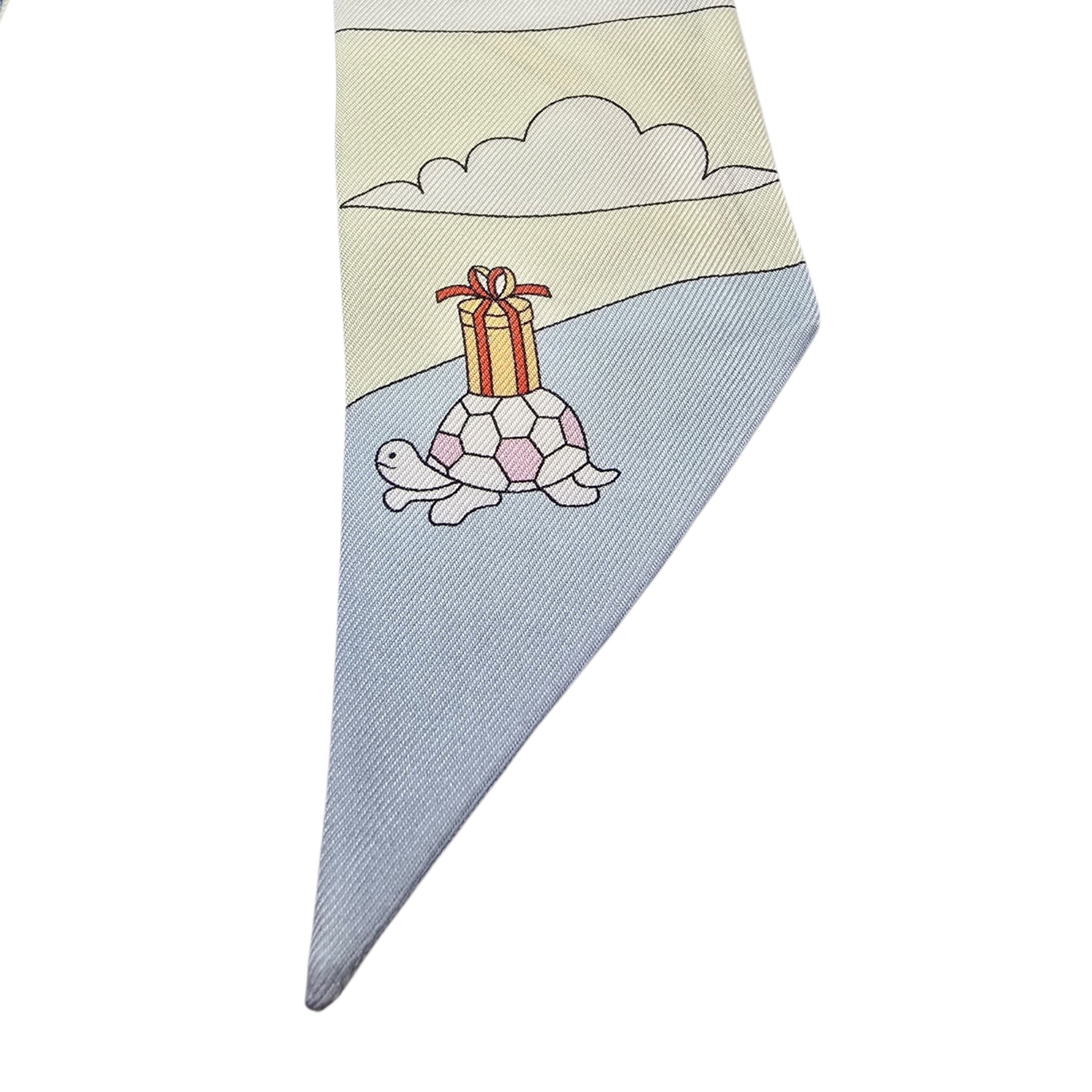 Hermes Silk Twilly Carrés Volants Gris Perle, Rose Pale HERMES