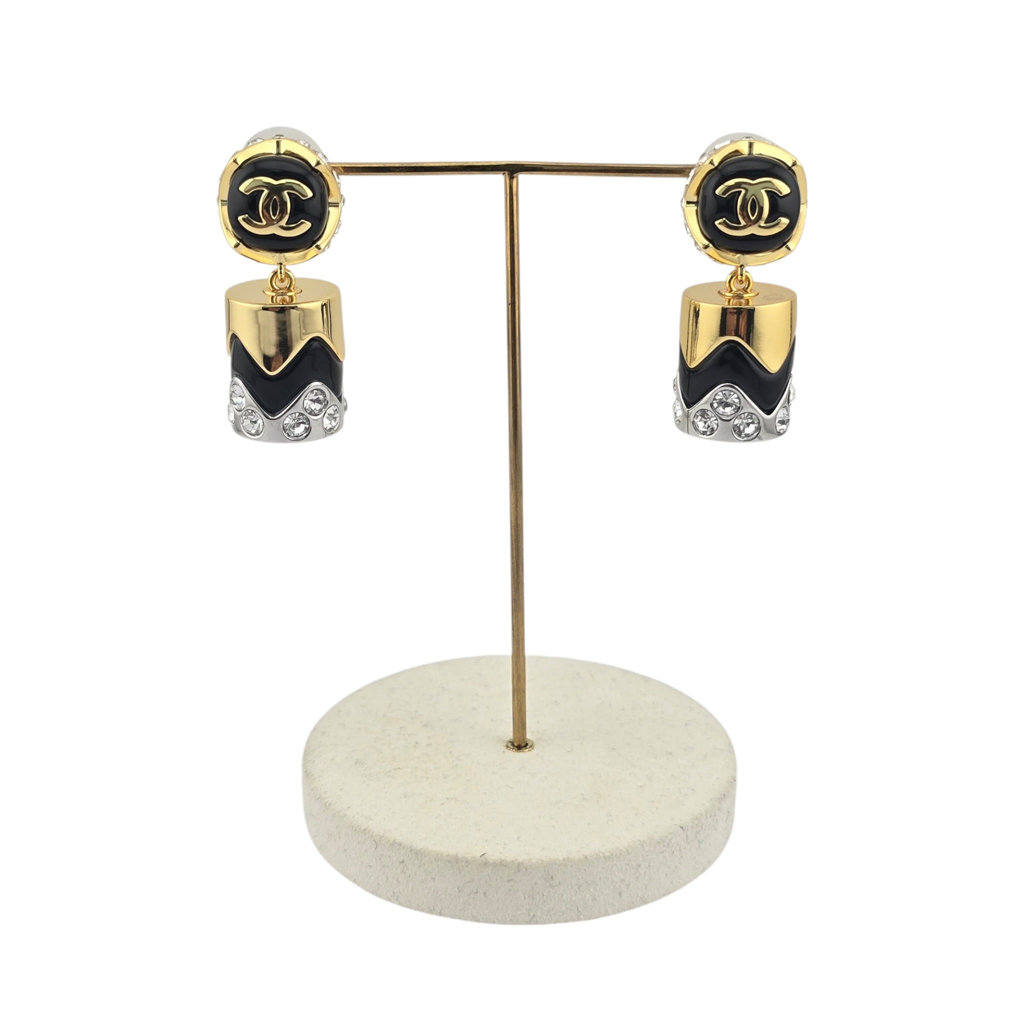 Chanel CC Drop Pendant Black Gold Earrings 2026 CHANEL