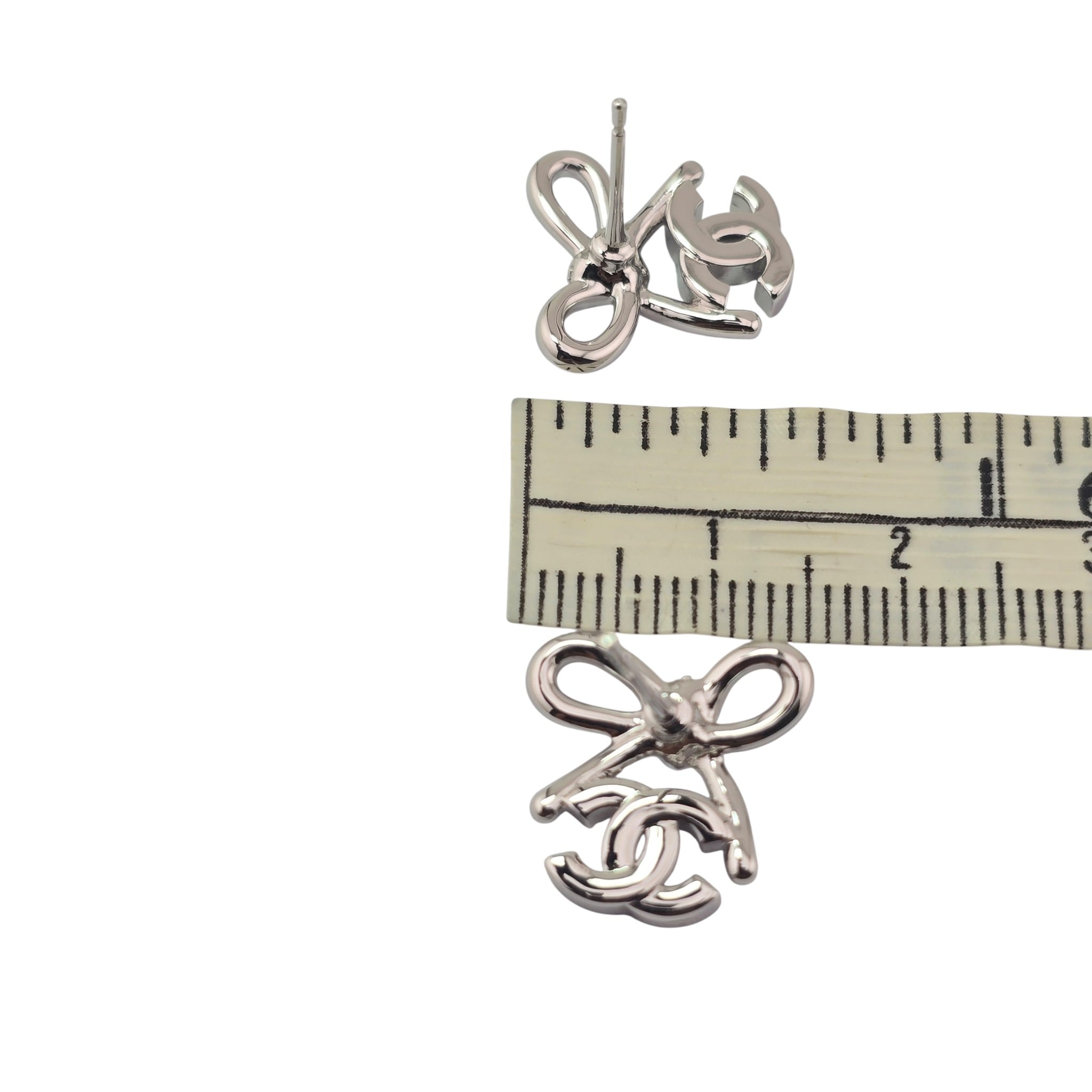 Chanel CC Pendant Silver Bow Earrings 2025 CHANEL