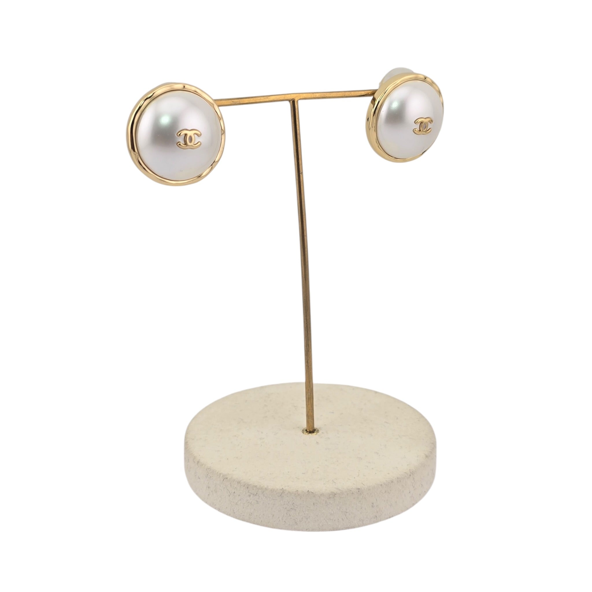 Chanel CC Gold Pearly White Round Stud Earrings 2026 CHANEL
