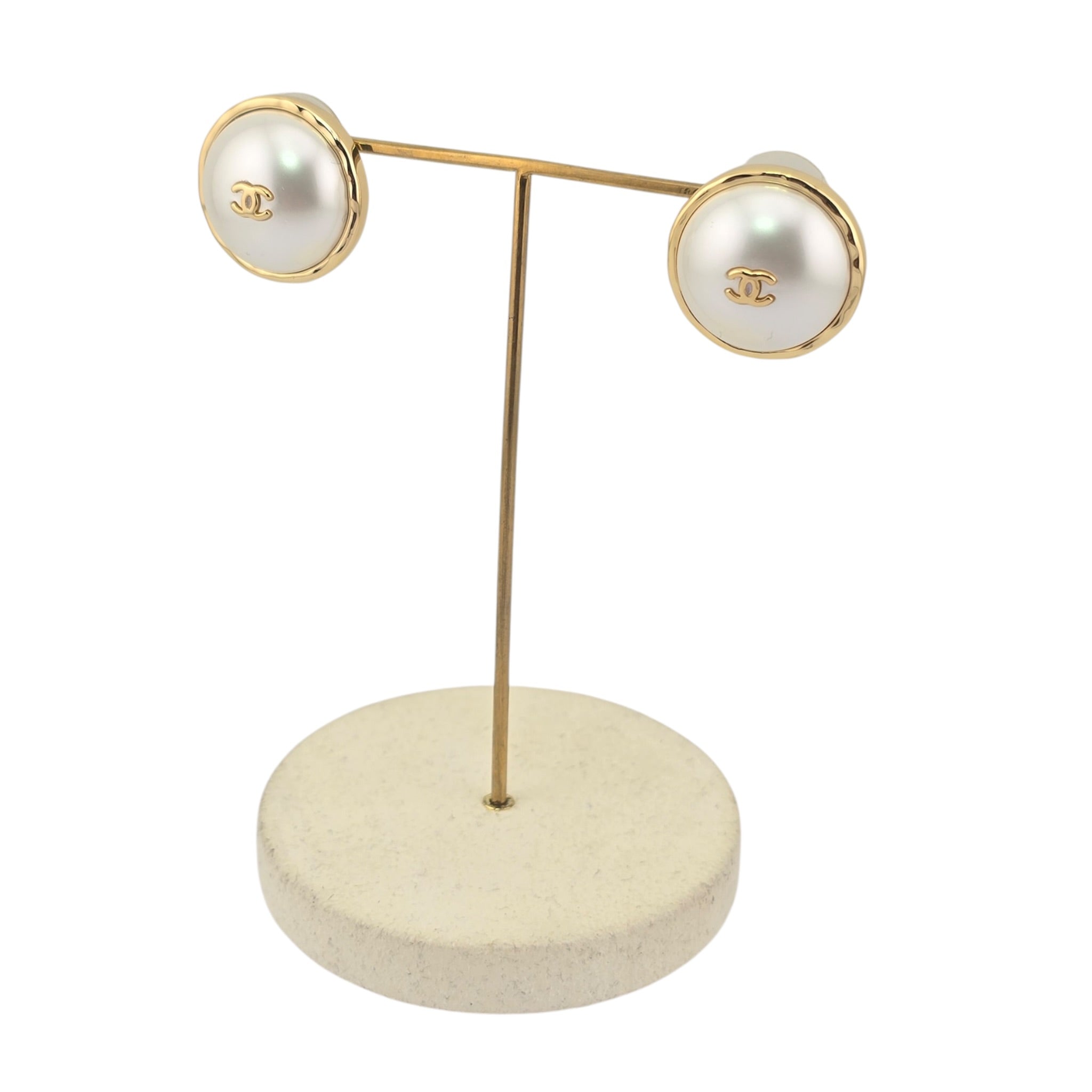 Chanel CC Gold Pearly White Round Stud Earrings 2026 CHANEL