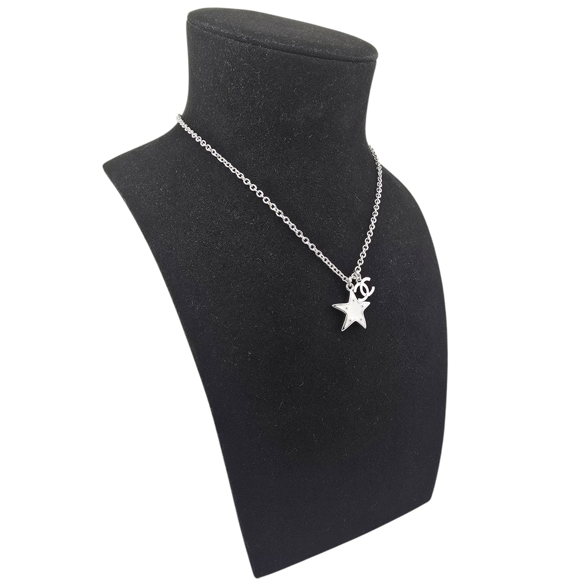 Chanel CC Silver White Star Necklace 2026 CHANEL