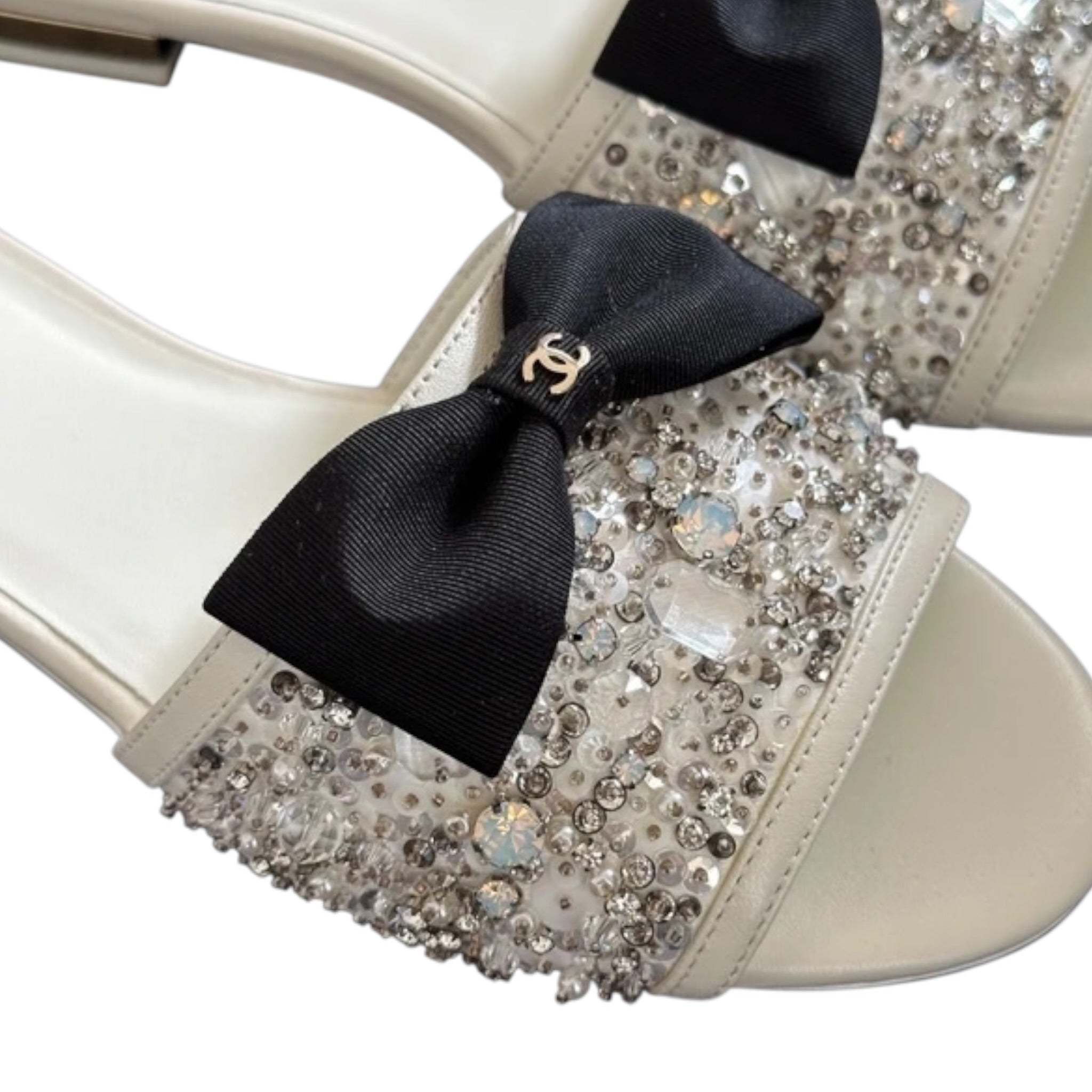 Chanel CC White Sandals 39 CHANEL