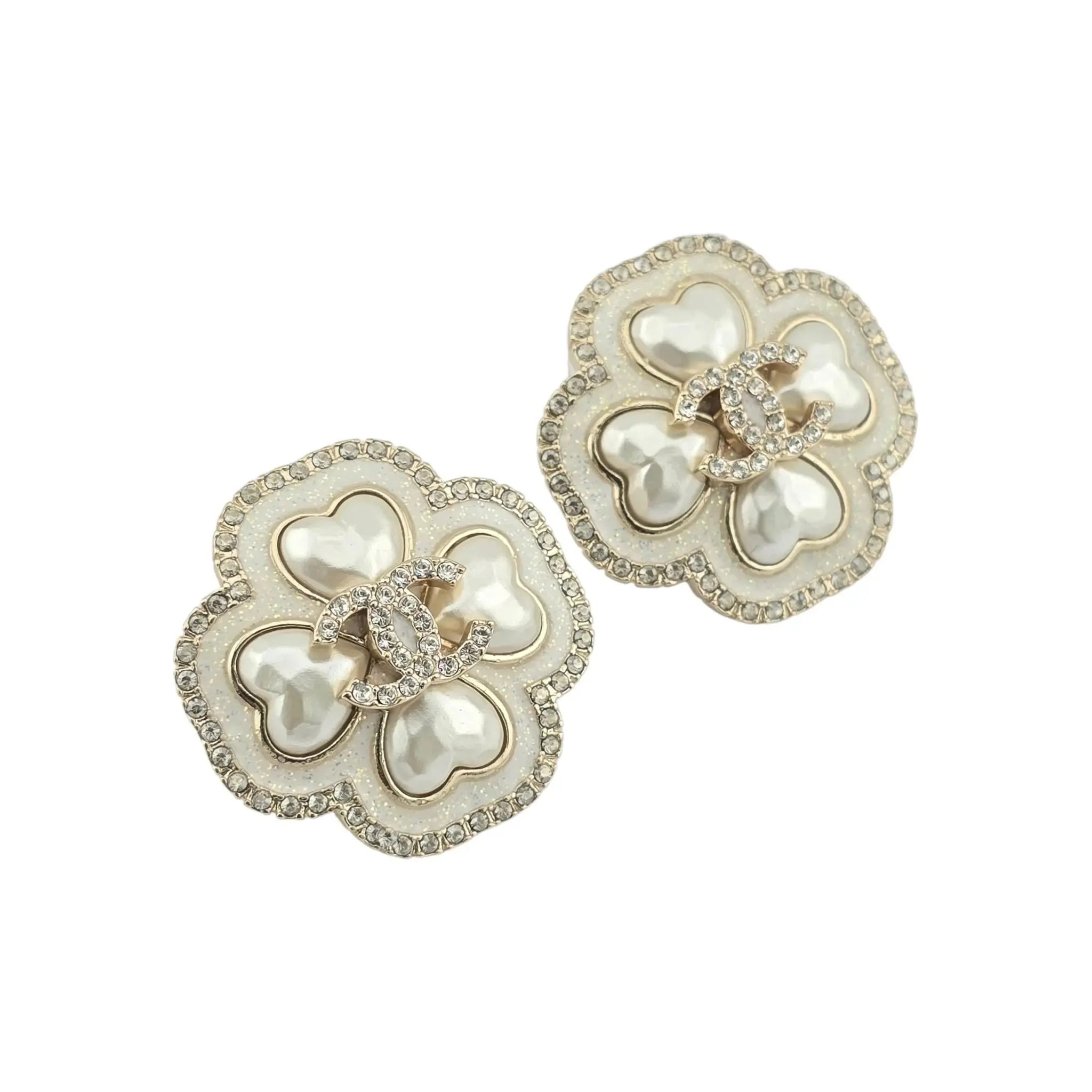 Chanel CC Faux Pearl Resin Hearts Earrings 2024 CHANEL