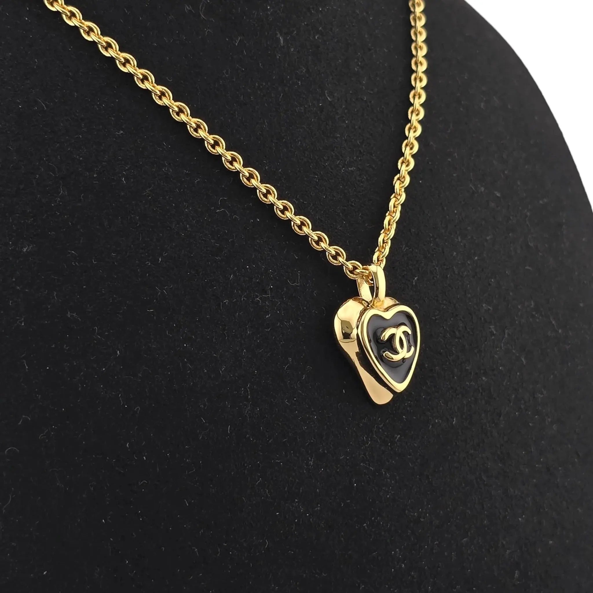 Chanel CC Pendant Gold Black Necklace 2025 CHANEL