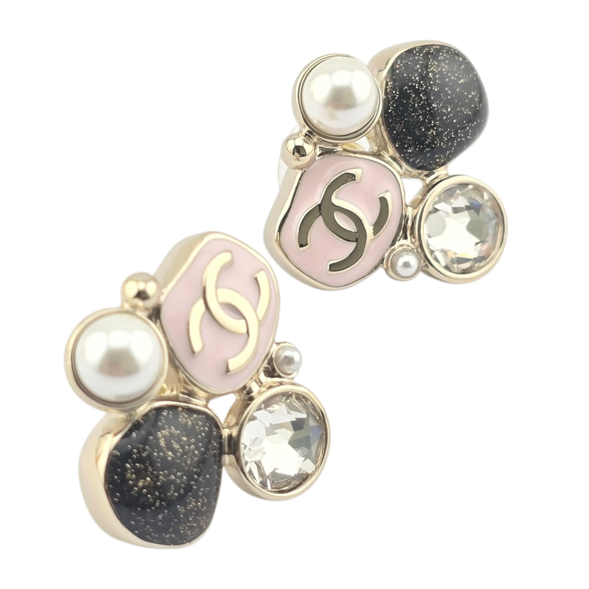 Chanel CC Enamel Pearl Earrings 2025 CHANEL