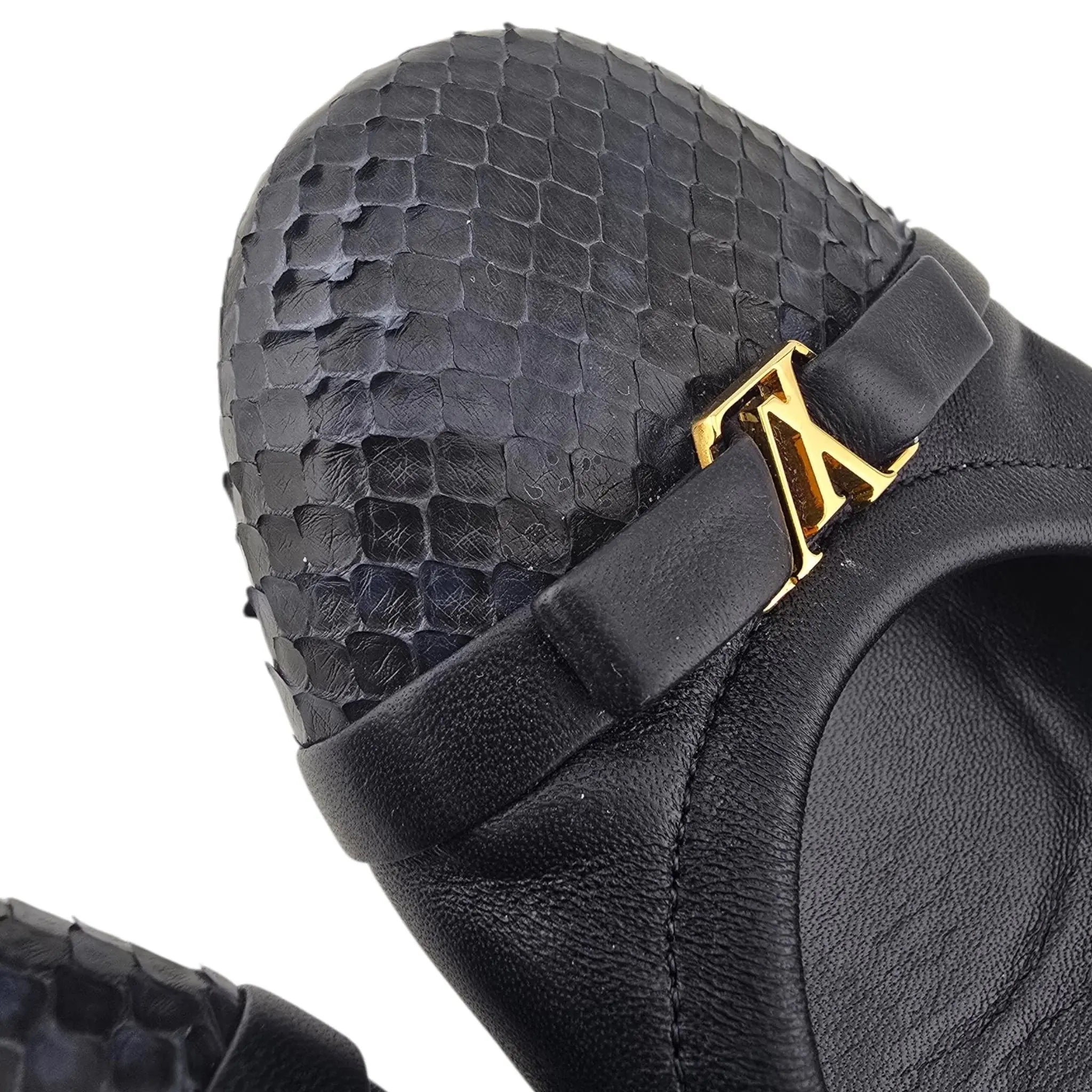 Louis Vuitton LV Flirty Navy Blue Python Ballet Flats 39 LOUIS VUITTON