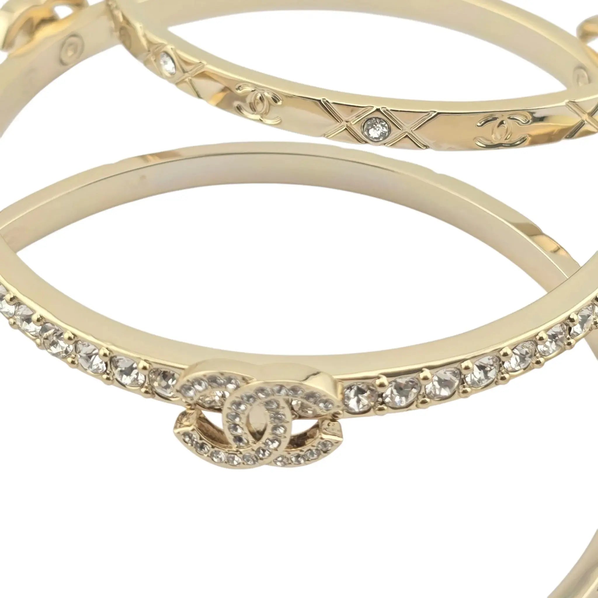 Chanel CC Cuff Bangle Gold Set M 2025 CHANEL
