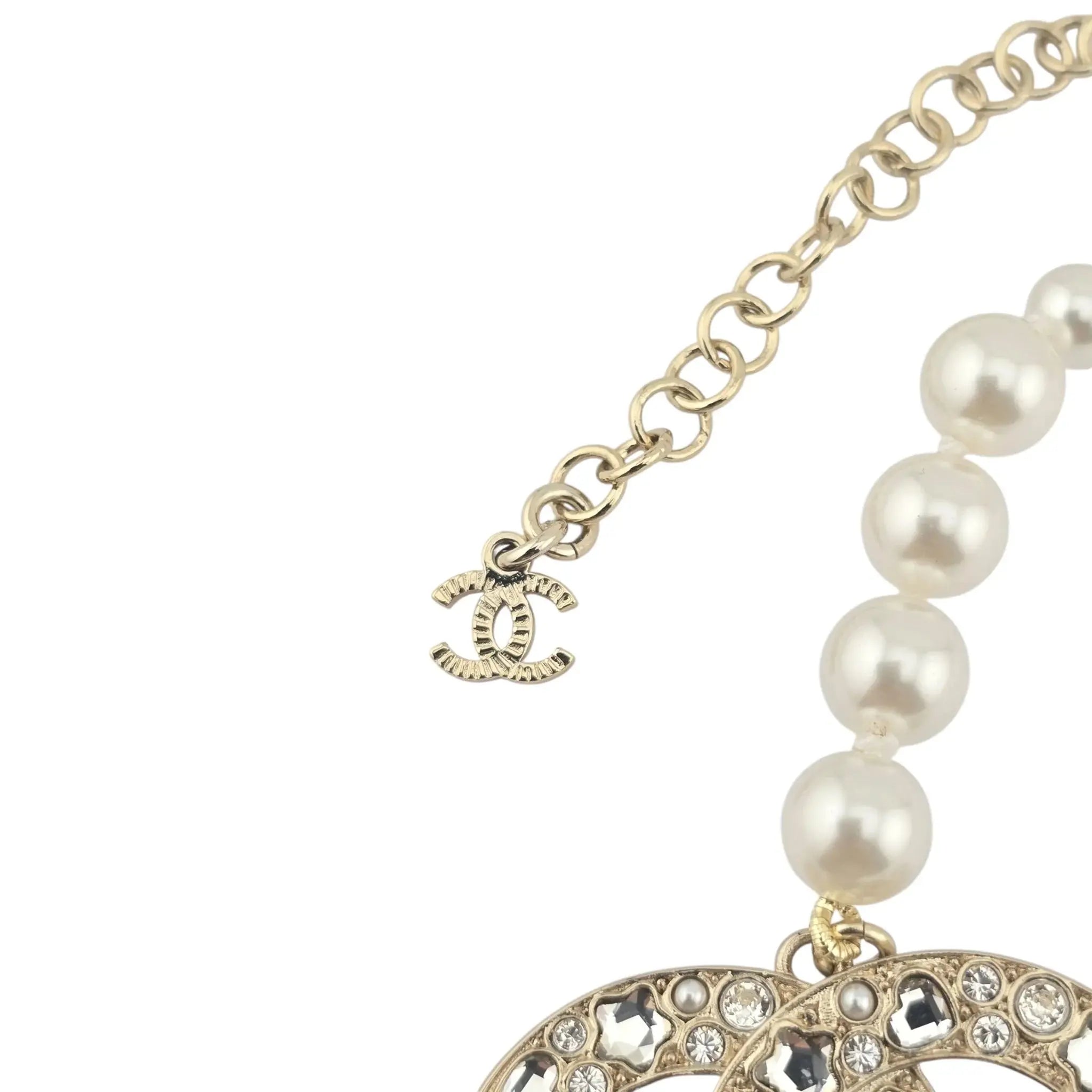 Chanel CC Faux Pearl Gold Necklace 2025 CHANEL