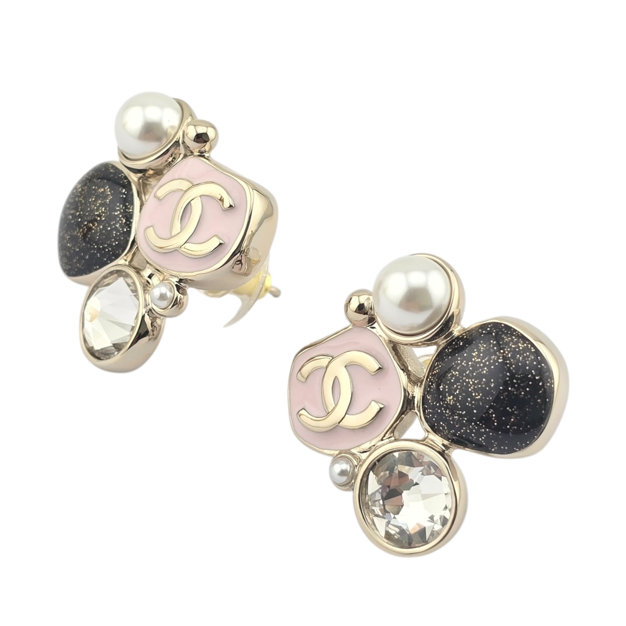 Chanel CC Enamel Pearl Earrings 2025 CHANEL