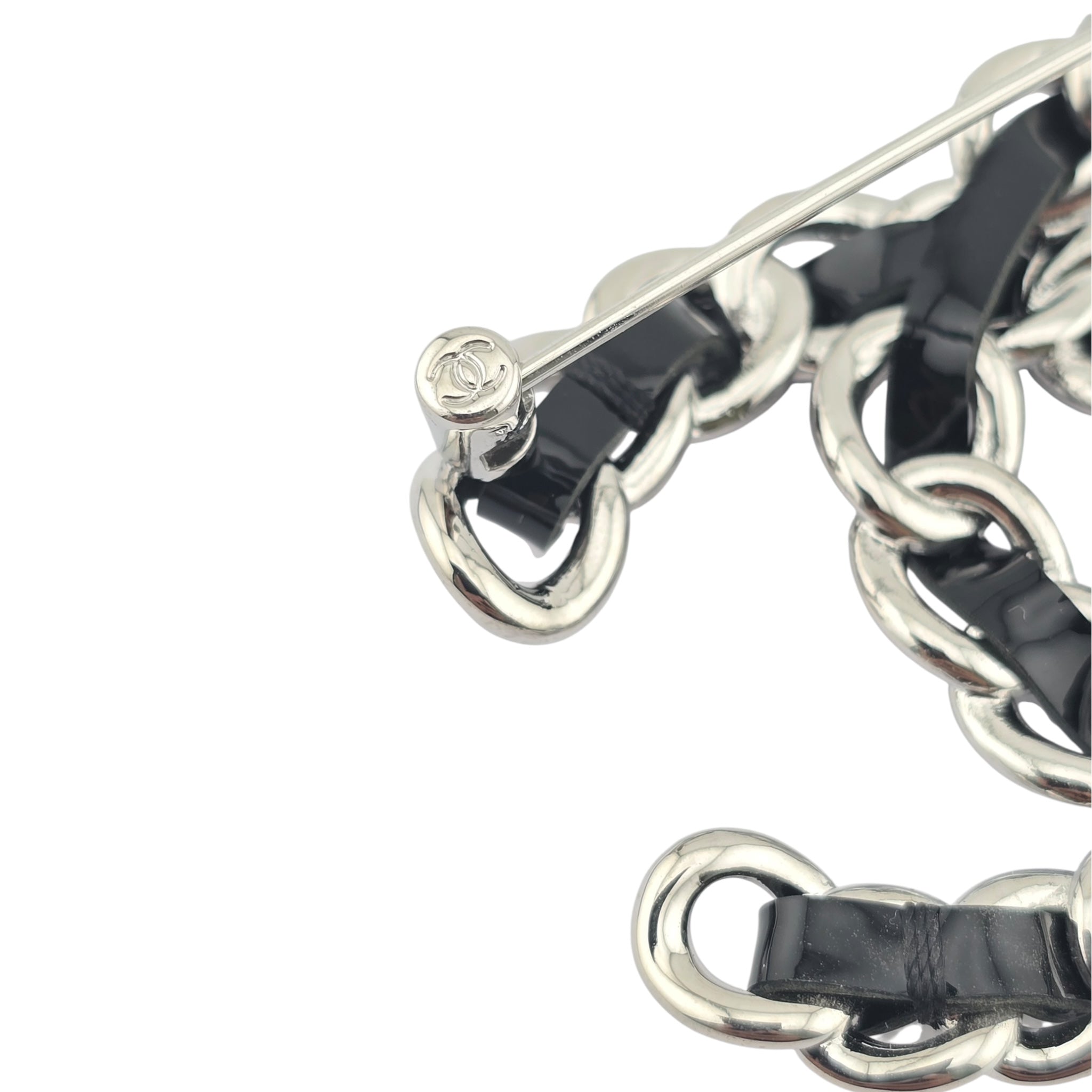 Chanel Lambskin Chain CC Brooch Black Silver 2025