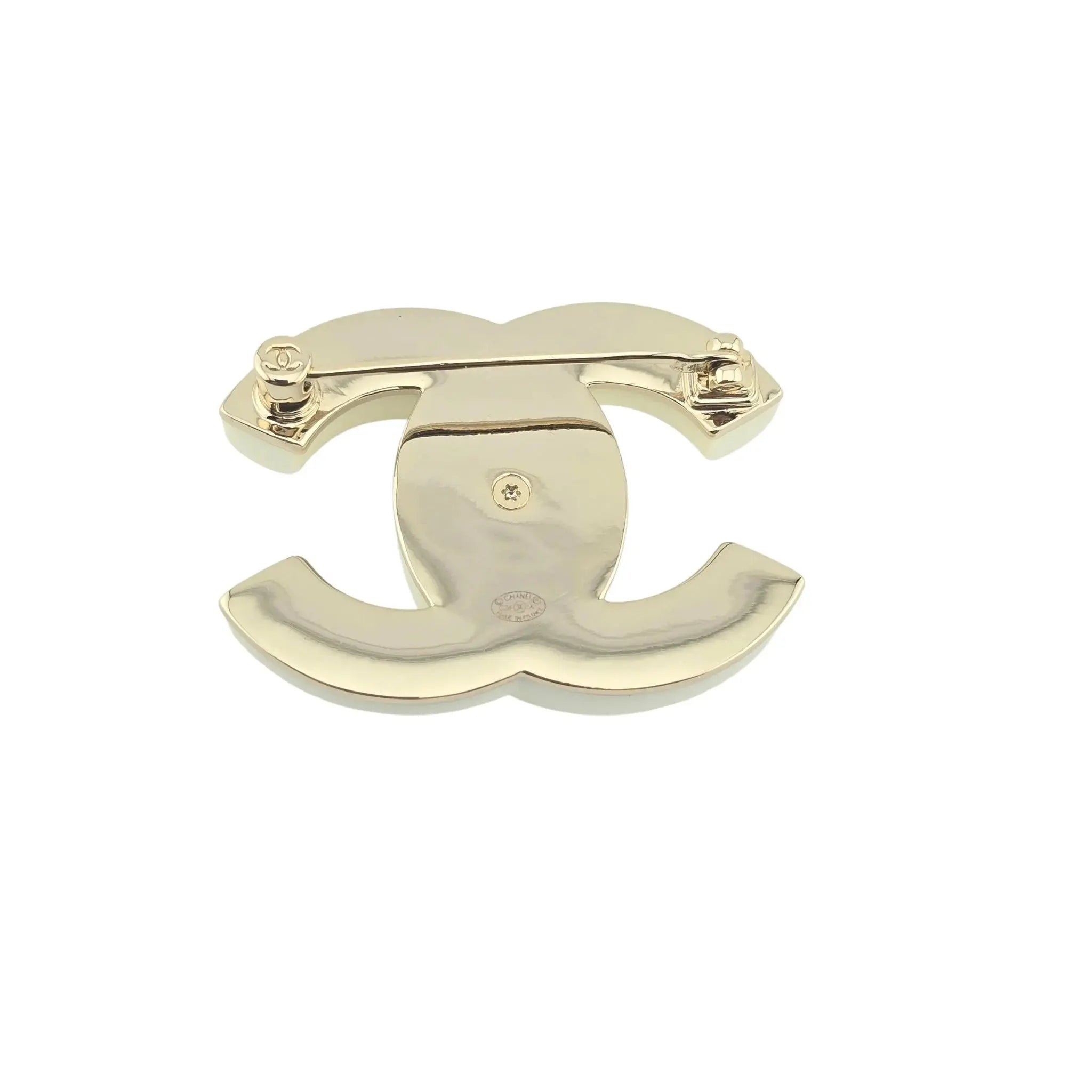 Chanel CC Turnlock White Brooch 2024 CHANEL