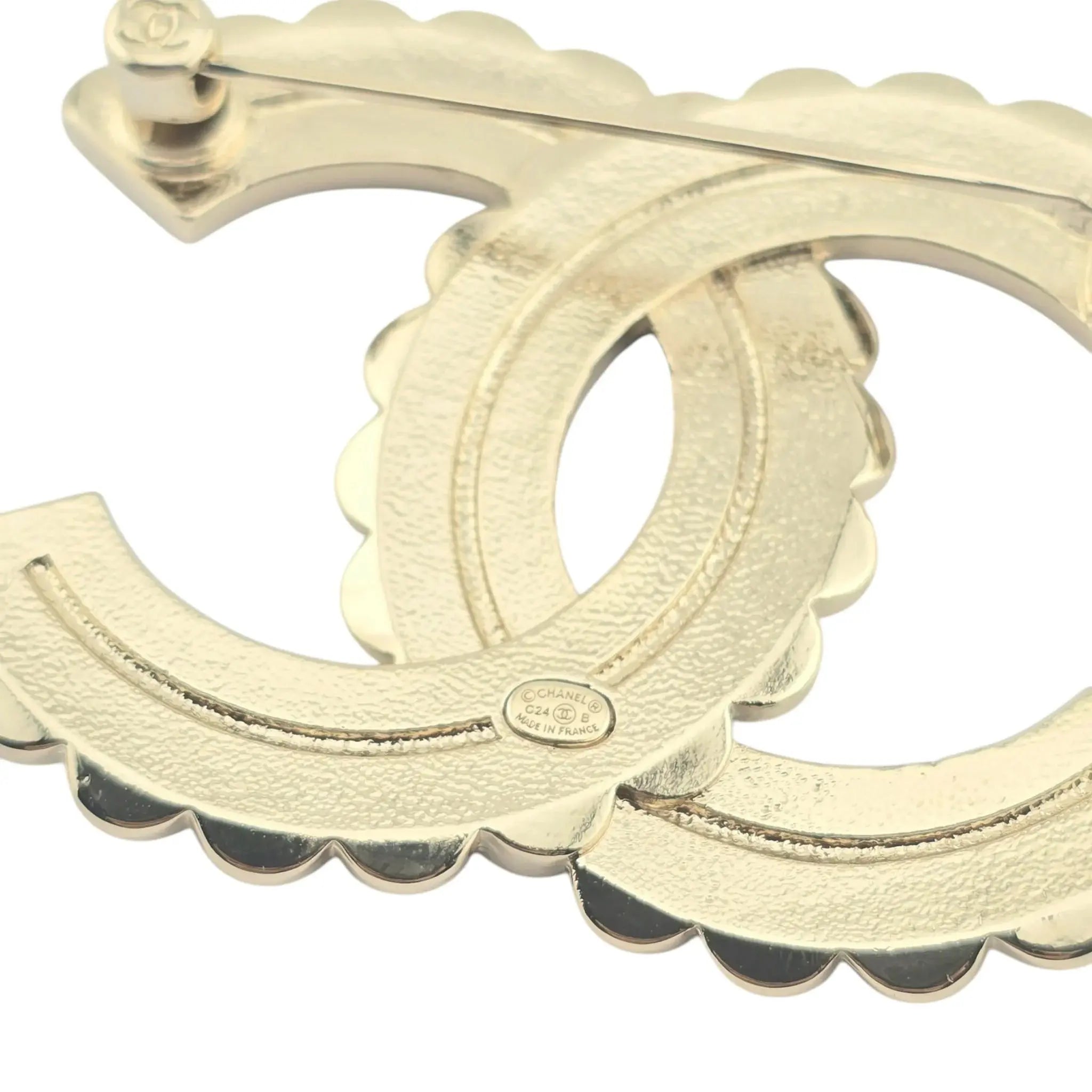 Chanel CC Enamel Black/White Brooch 2024 CHANEL