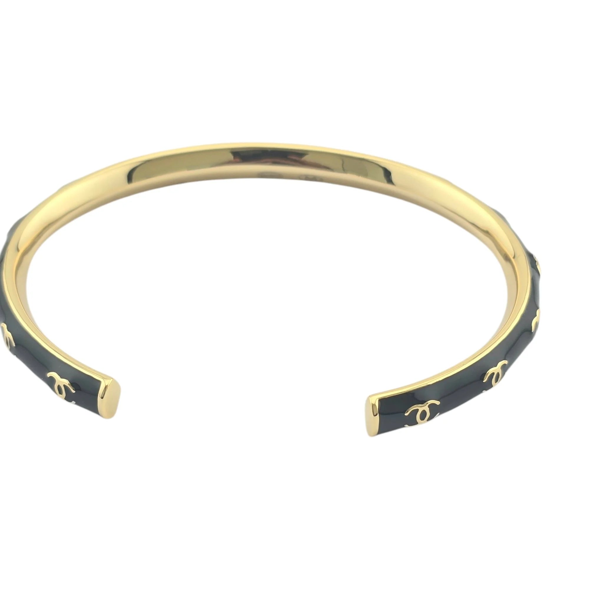 Chanel CC Black/Gold Bangle 2024 CHANEL