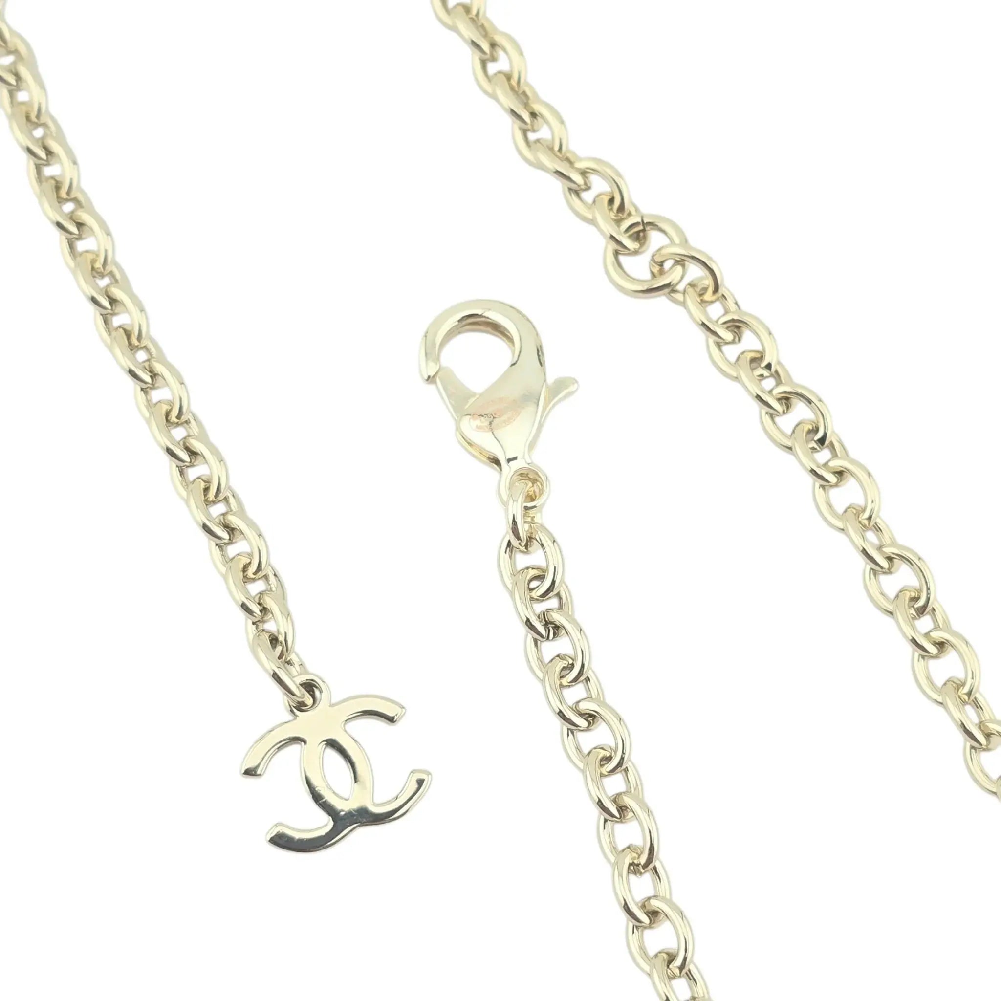 Chanel CC Gold Heart Pendant Necklace 2025 CHANEL